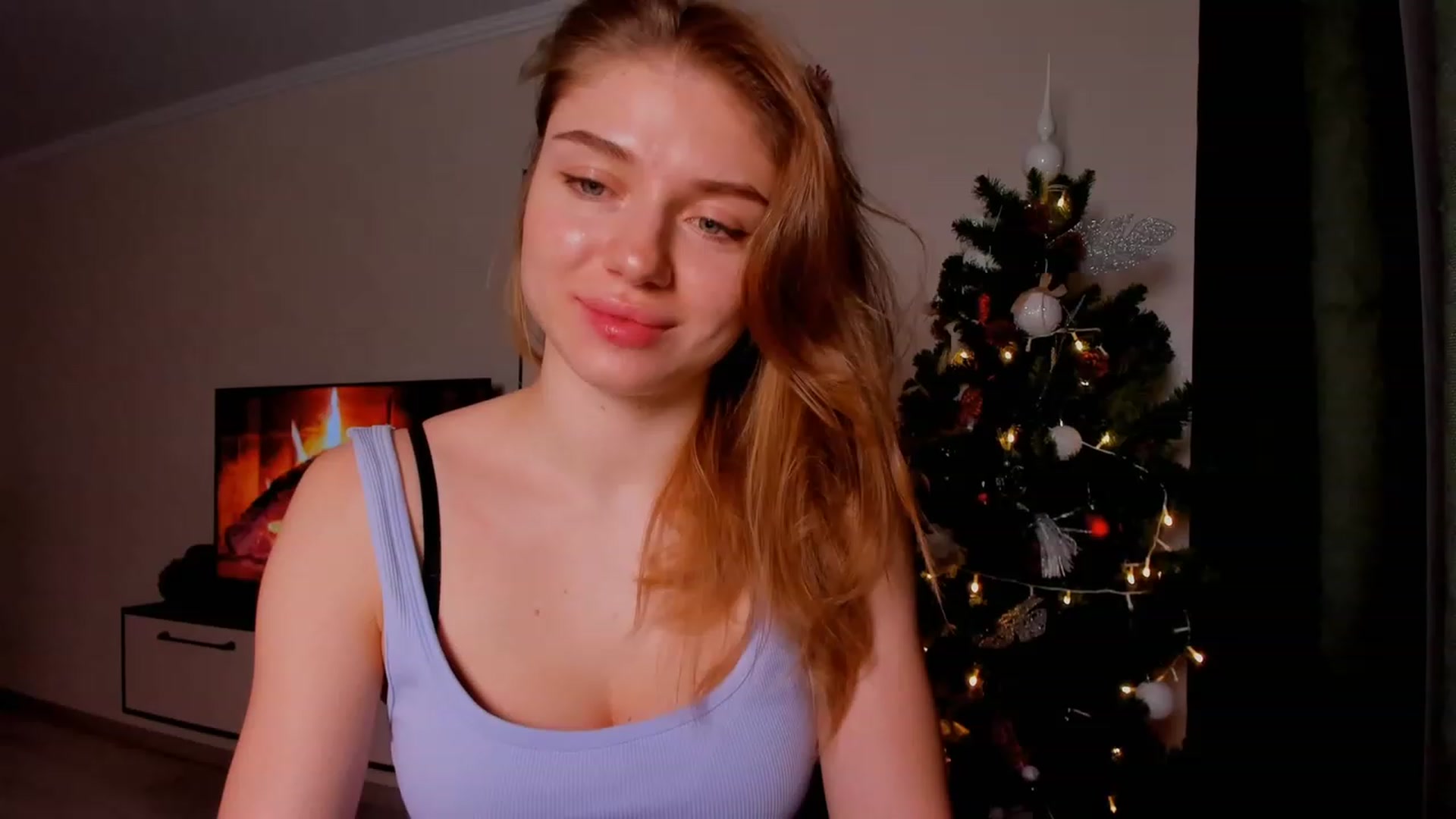 Gallery image thumbnail from Make_my_Luck's myfreecams stream on, 12/26/2023, 19:46 image 7 of 20