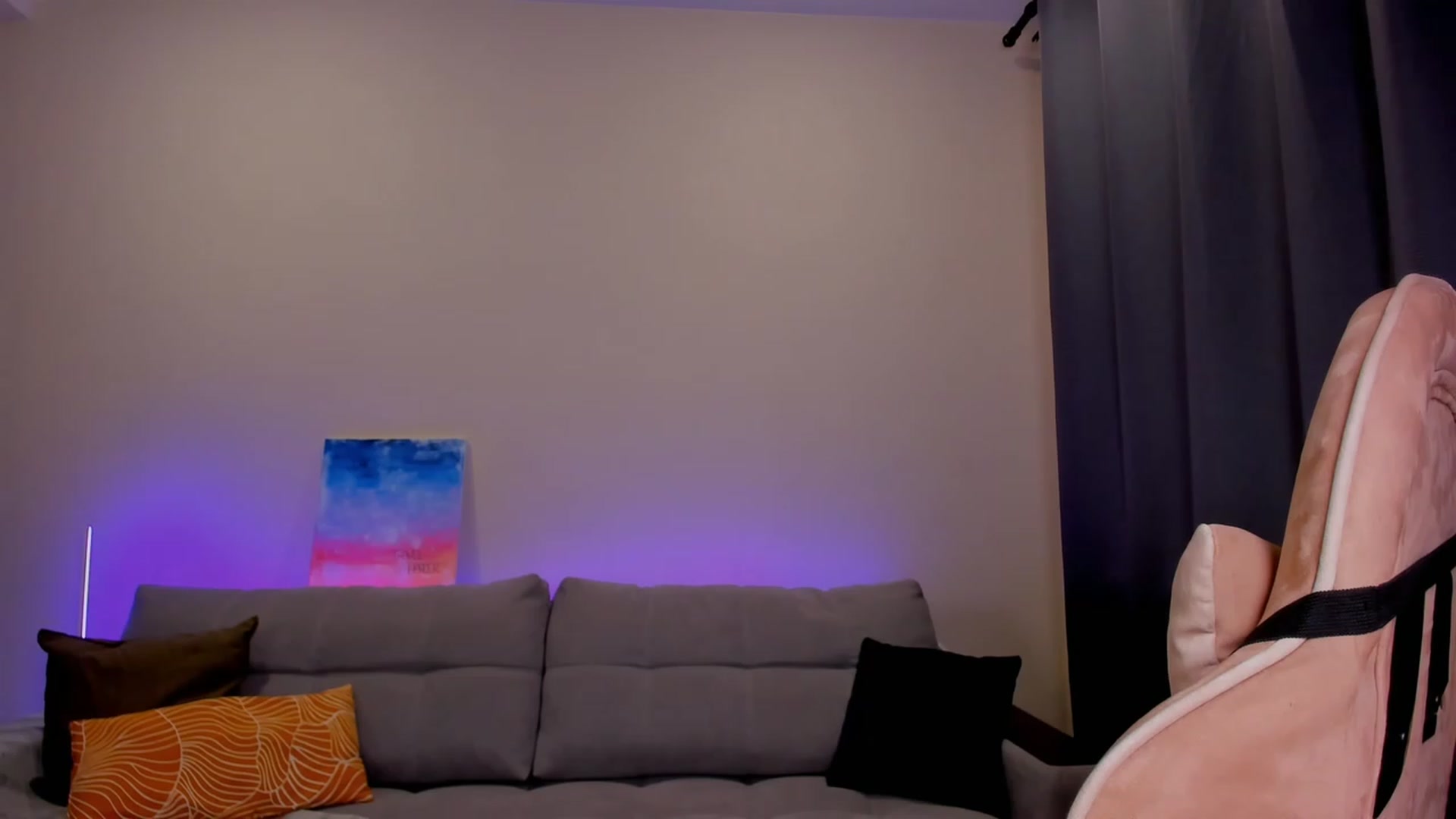 Gallery image thumbnail from Make_my_Luck's myfreecams stream on, 01/17/2024, 16:35 image 18 of 20