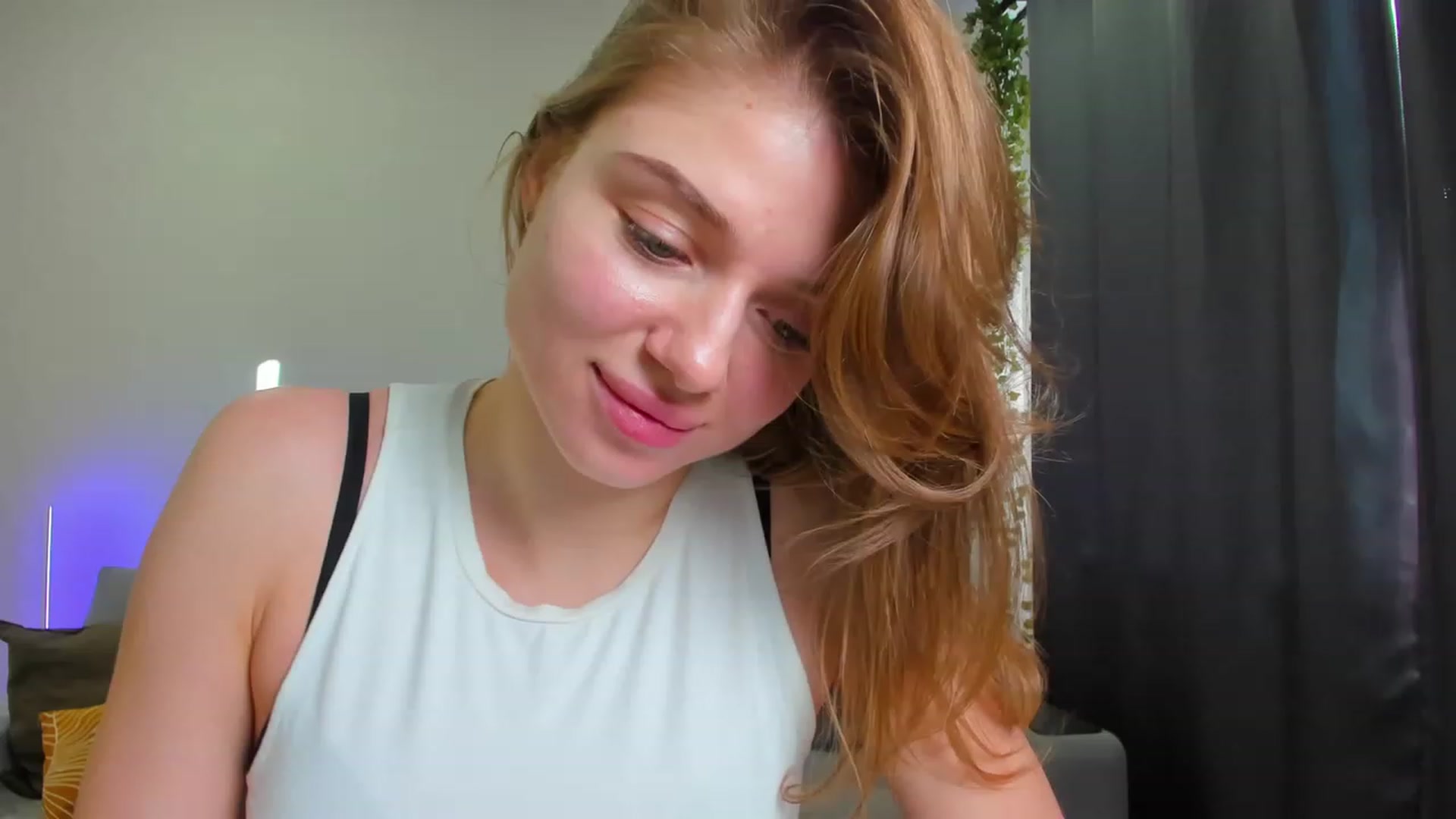 Gallery image thumbnail from Make_my_Luck's myfreecams stream on, 01/24/2024, 07:21 image 17 of 20