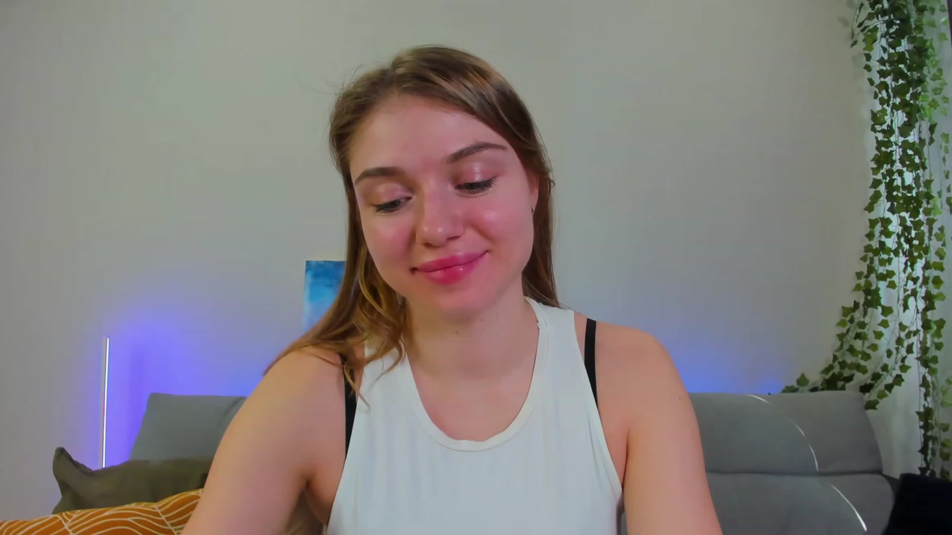 Gallery image thumbnail from Make_my_Luck's myfreecams stream on, 01/24/2024, 09:11 image 7 of 20