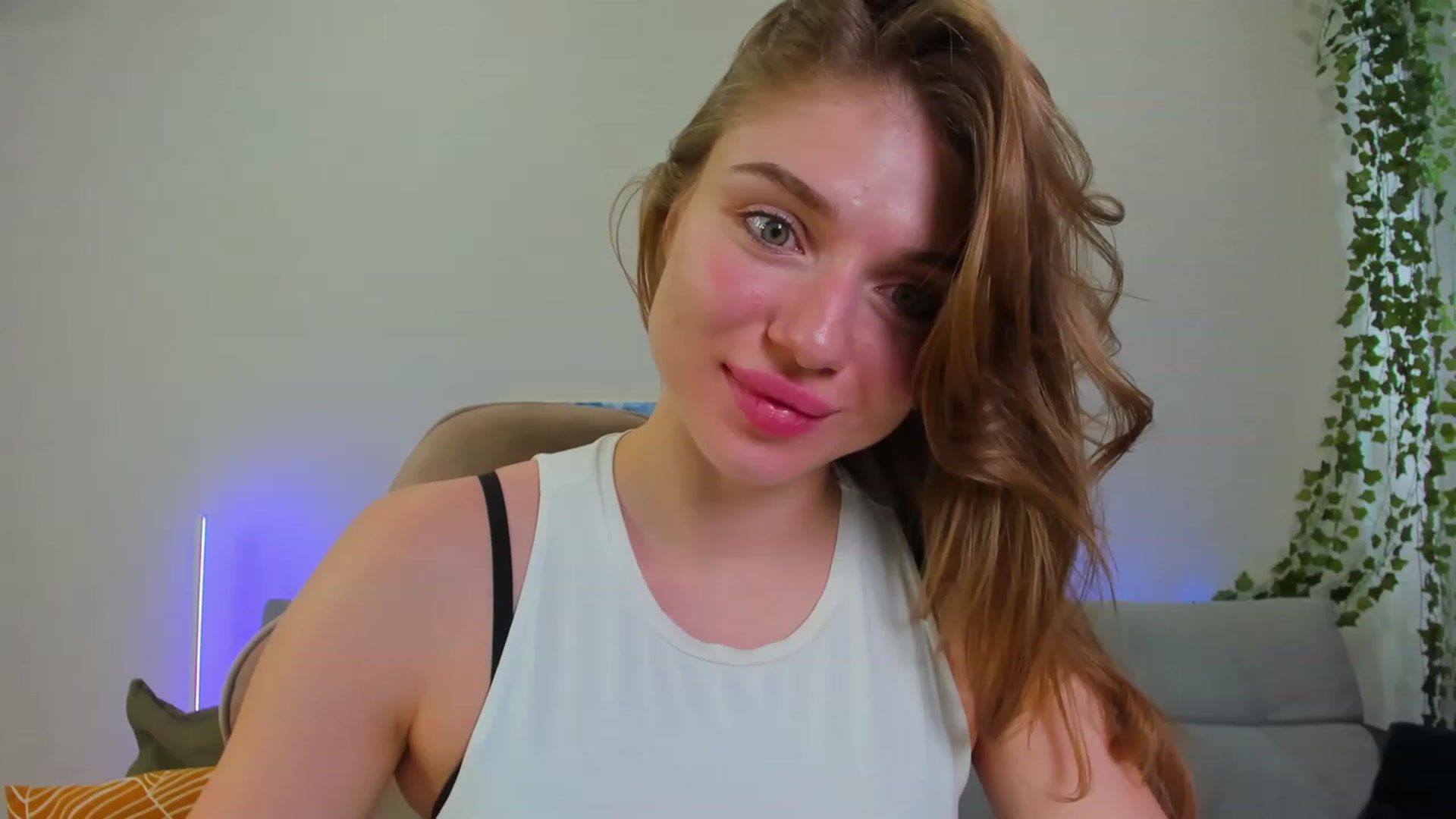 Gallery image thumbnail from Make_my_Luck's myfreecams stream on, 01/24/2024, 09:11 image 12 of 20