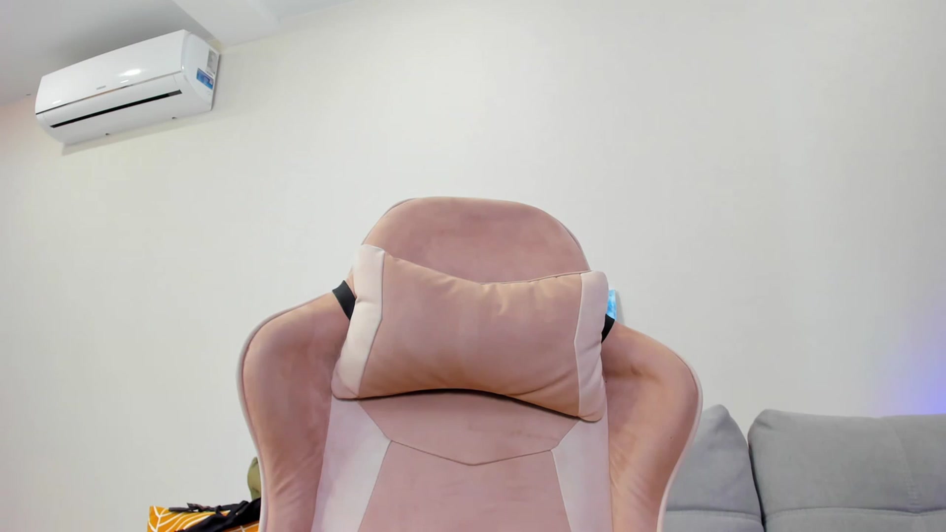 Gallery image thumbnail from Make_my_Luck's myfreecams stream on, 01/24/2024, 09:30 image 4 of 20