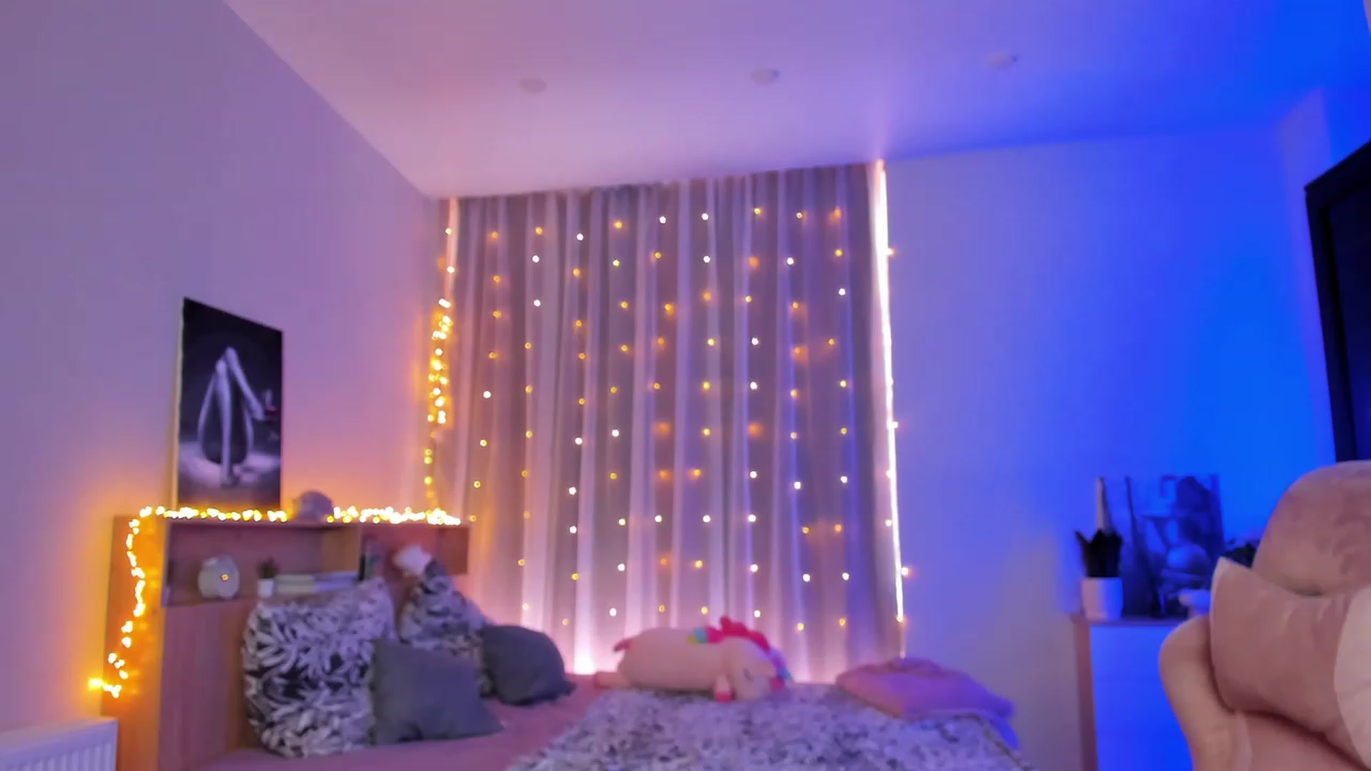 Gallery image thumbnail from Make_my_Luck's myfreecams stream on, 02/07/2024, 07:48 image 17 of 20
