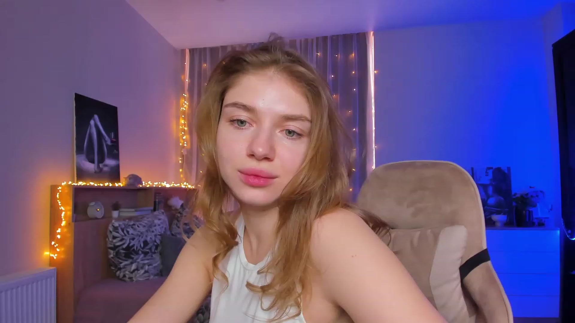 Gallery image thumbnail from Make_my_Luck's myfreecams stream on, 02/07/2024, 07:48 image 18 of 20