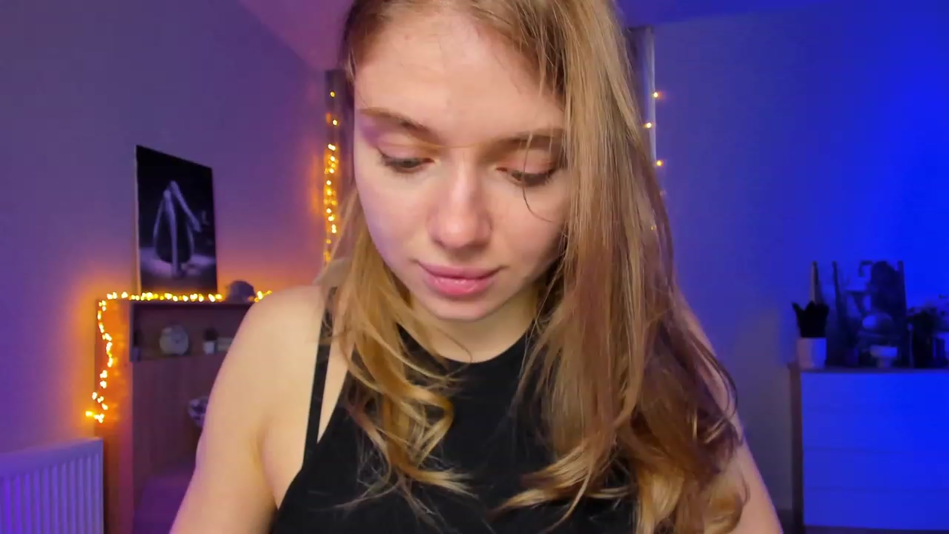 Gallery image thumbnail from Make_my_Luck's myfreecams stream on, 02/09/2024, 12:59 image 17 of 20