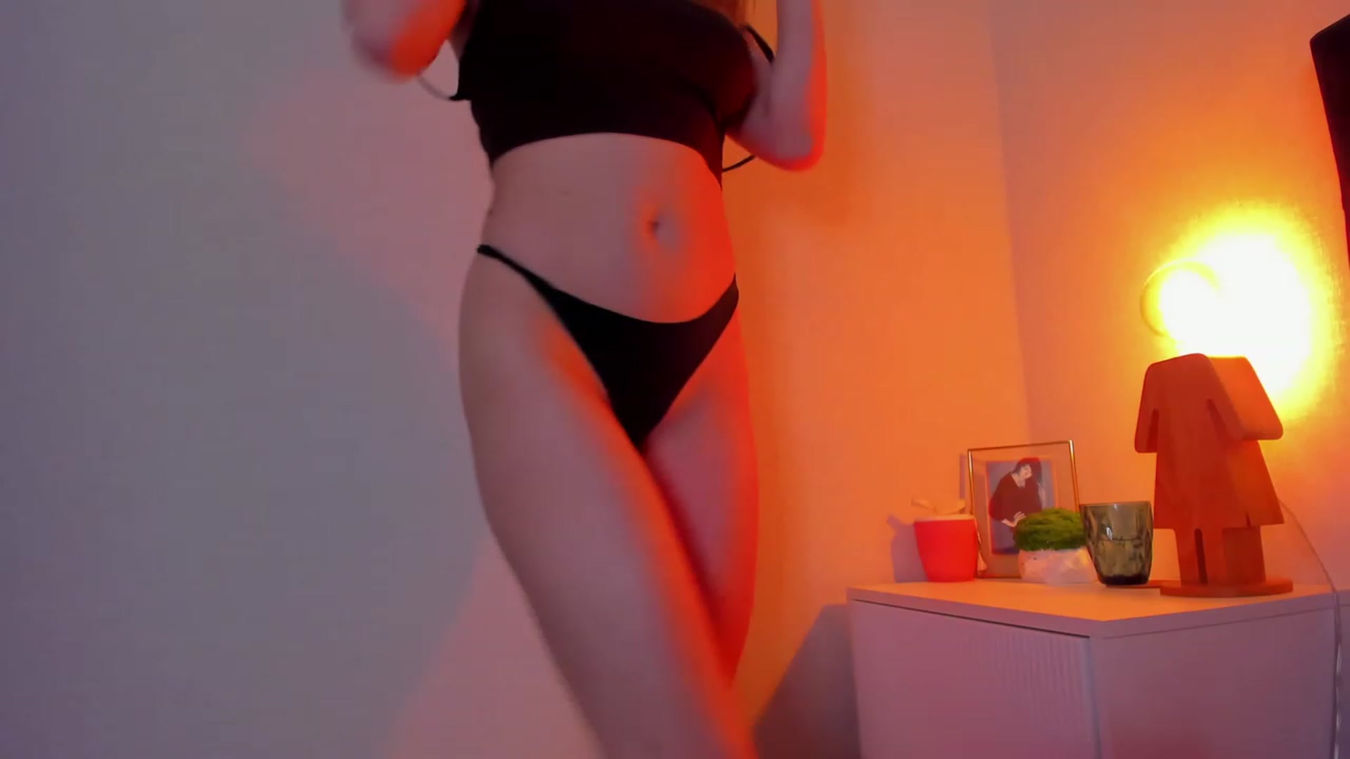 Gallery image thumbnail from Make_my_Luck's myfreecams stream on, 02/15/2024, 21:24 image 14 of 20