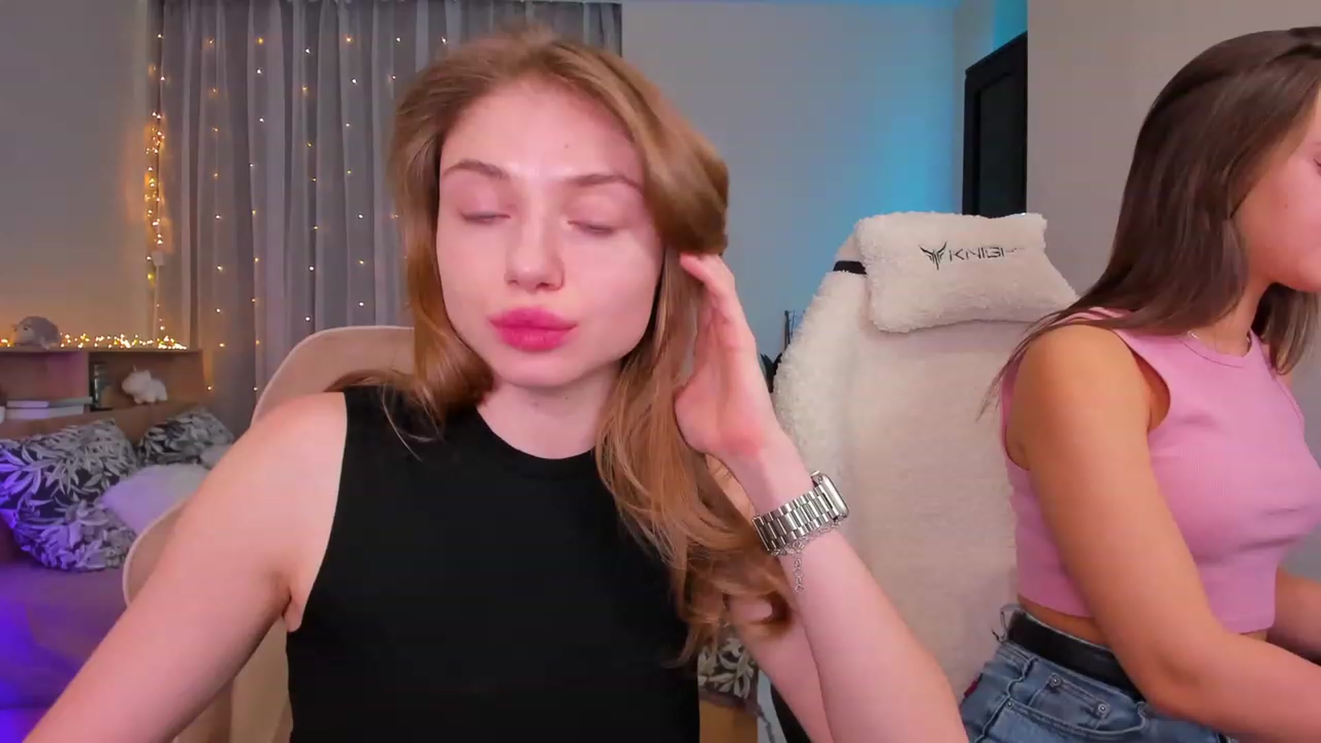 Gallery image thumbnail from Make_my_Luck's myfreecams stream on, 02/20/2024, 18:34 image 3 of 20