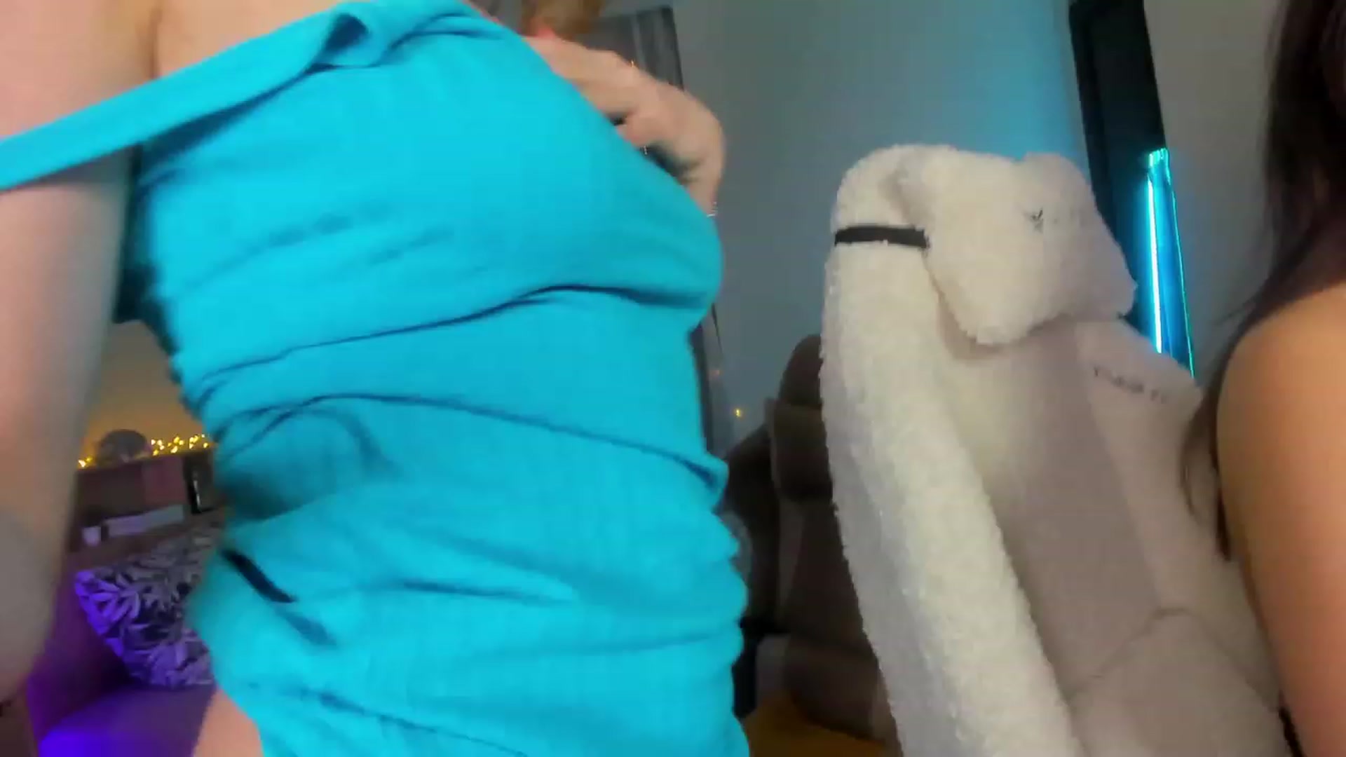 Gallery image thumbnail from Make_my_Luck's myfreecams stream on, 02/21/2024, 02:26 image 12 of 20