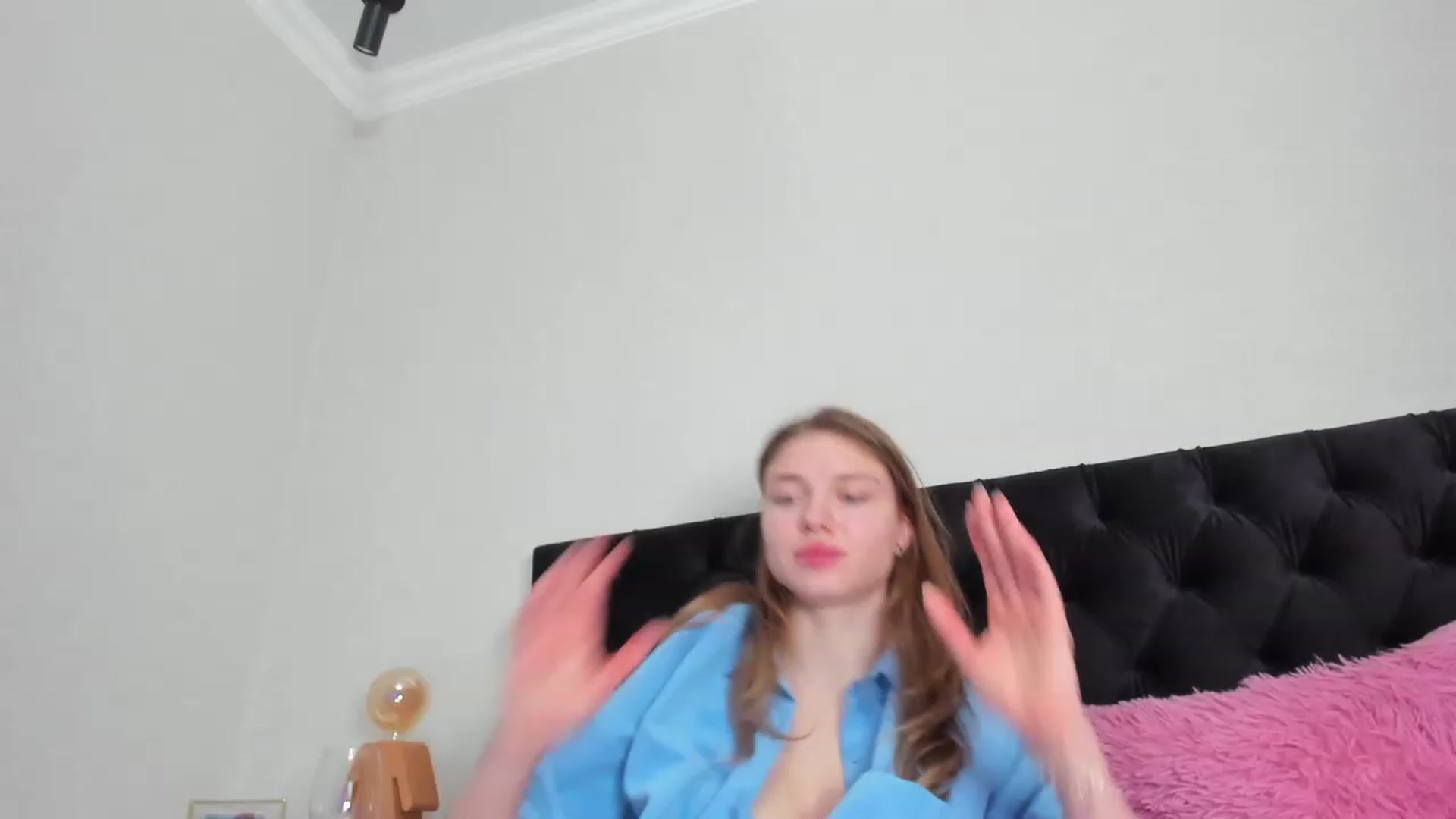 Gallery image thumbnail from Make_my_Luck's myfreecams stream on, 02/25/2024, 21:15 image 11 of 20