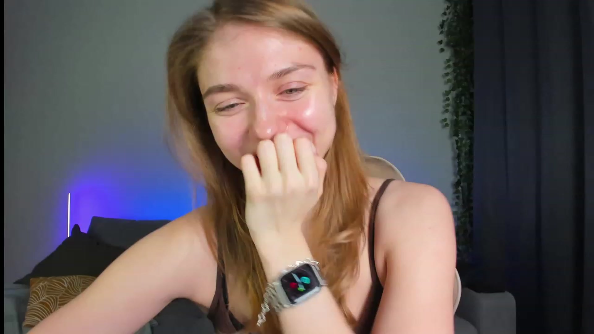 Gallery image thumbnail from Make_my_Luck's myfreecams stream on, 02/26/2024, 17:26 image 6 of 20