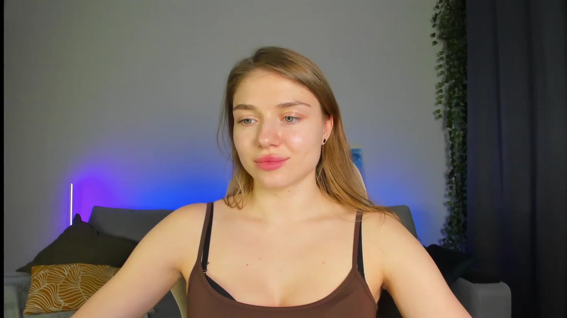 Gallery image thumbnail from Make_my_Luck's myfreecams stream on, 02/26/2024, 17:26 image 1 of 20