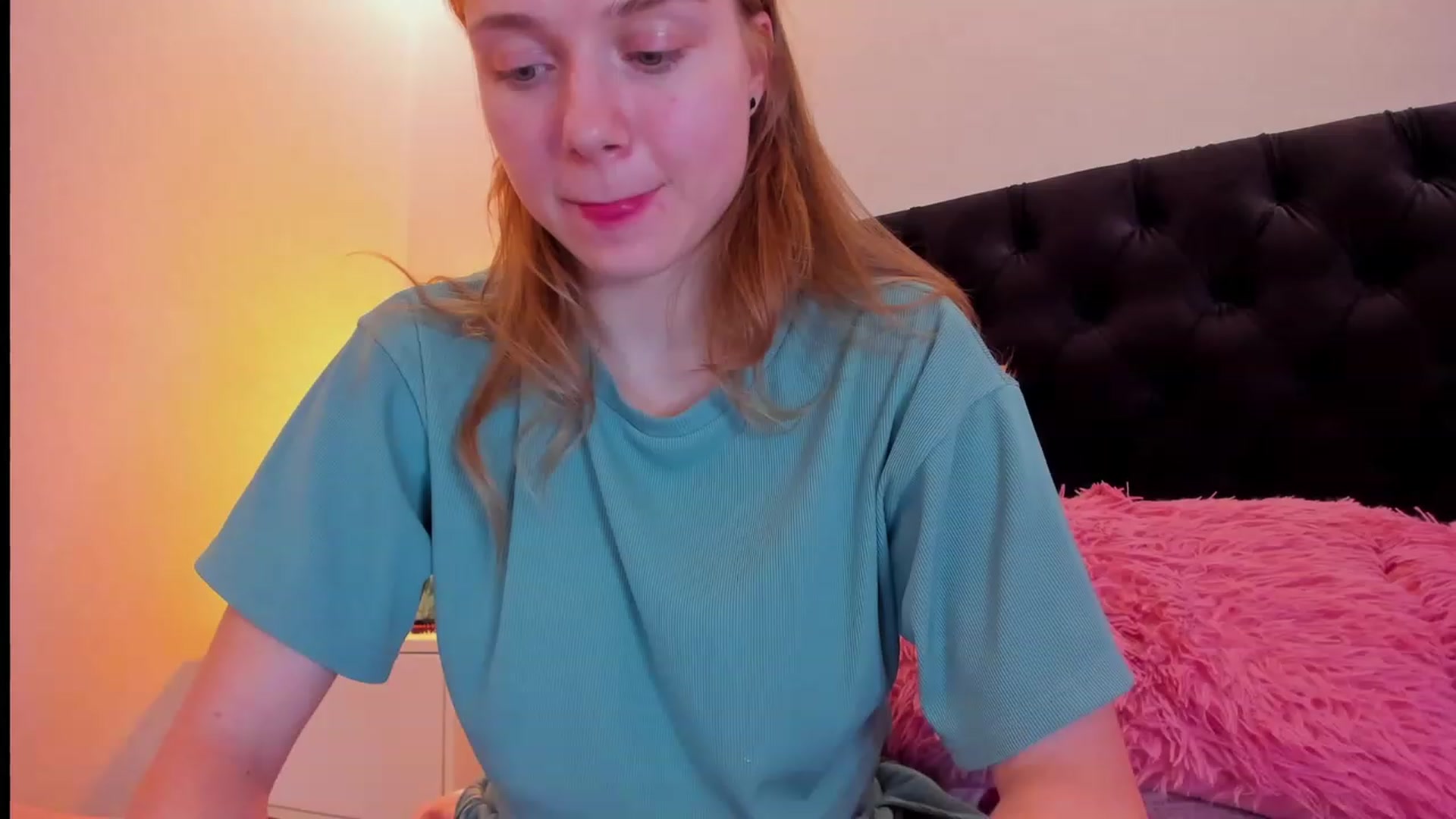 Gallery image thumbnail from Make_my_Luck's myfreecams stream on, 02/29/2024, 20:20 image 18 of 20