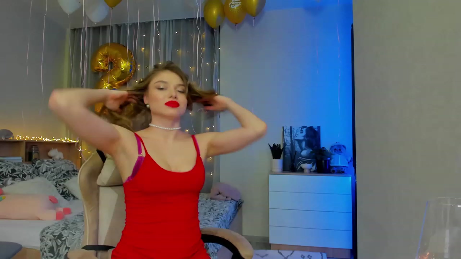 Gallery image thumbnail from Make_my_Luck's myfreecams stream on, 03/04/2024, 18:51 image 14 of 20