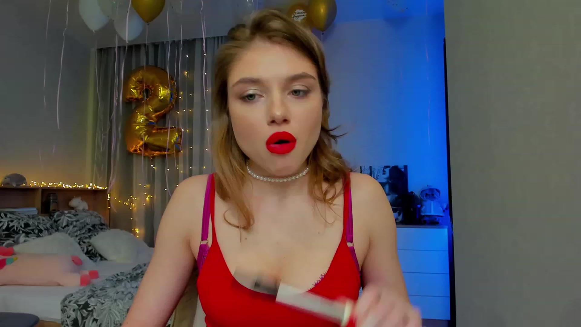 Gallery image thumbnail from Make_my_Luck's myfreecams stream on, 03/04/2024, 18:51 image 17 of 20