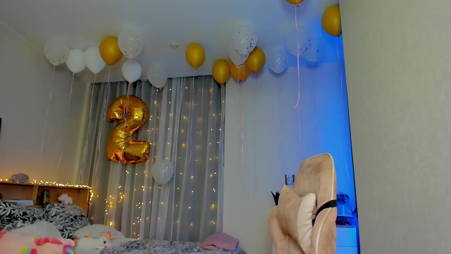 Gallery image thumbnail from Make_my_Luck's myfreecams stream on, 03/10/2024, 18:15 image 2 of 20