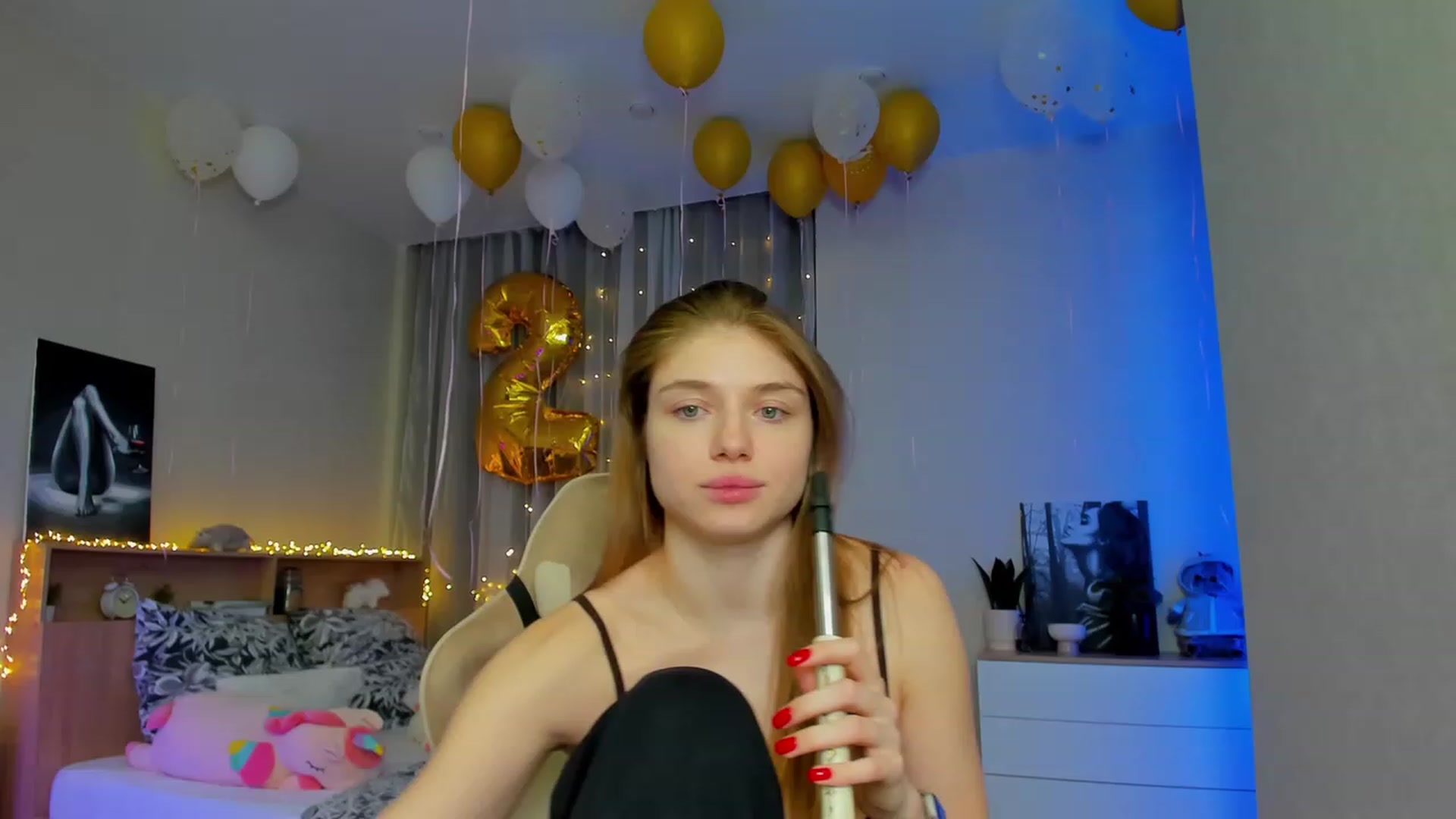 Gallery image thumbnail from Make_my_Luck's myfreecams stream on, 03/13/2024, 17:32 image 7 of 20
