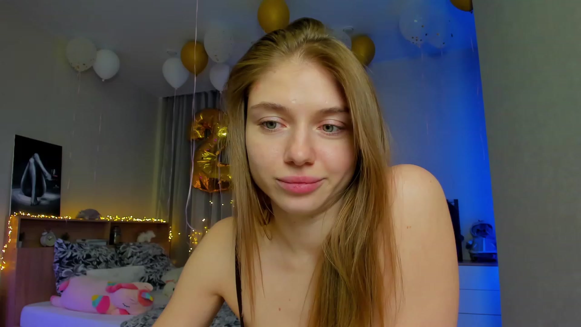 Gallery image thumbnail from Make_my_Luck's myfreecams stream on, 03/13/2024, 17:32 image 12 of 20