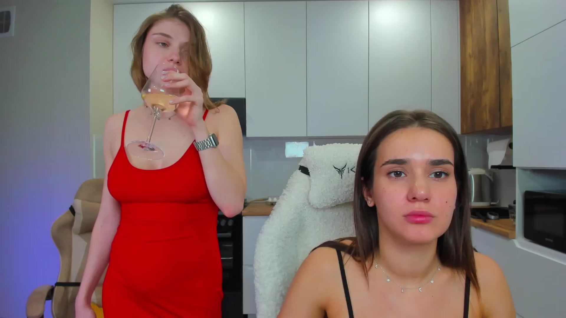 Gallery image thumbnail from Make_my_Luck's myfreecams stream on, 03/30/2024, 20:54 image 6 of 20
