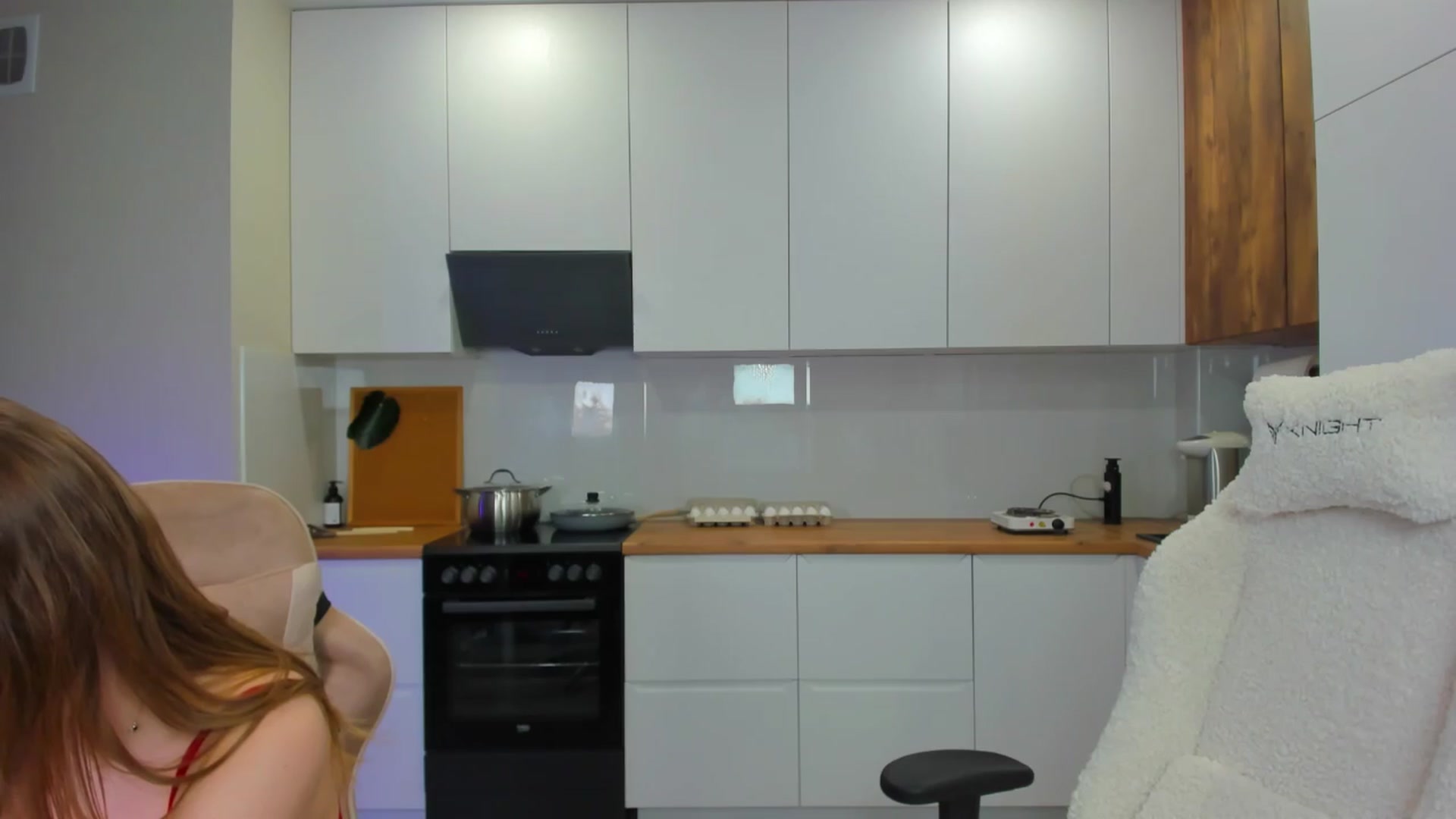 Gallery image thumbnail from Make_my_Luck's myfreecams stream on, 03/30/2024, 20:54 image 20 of 20