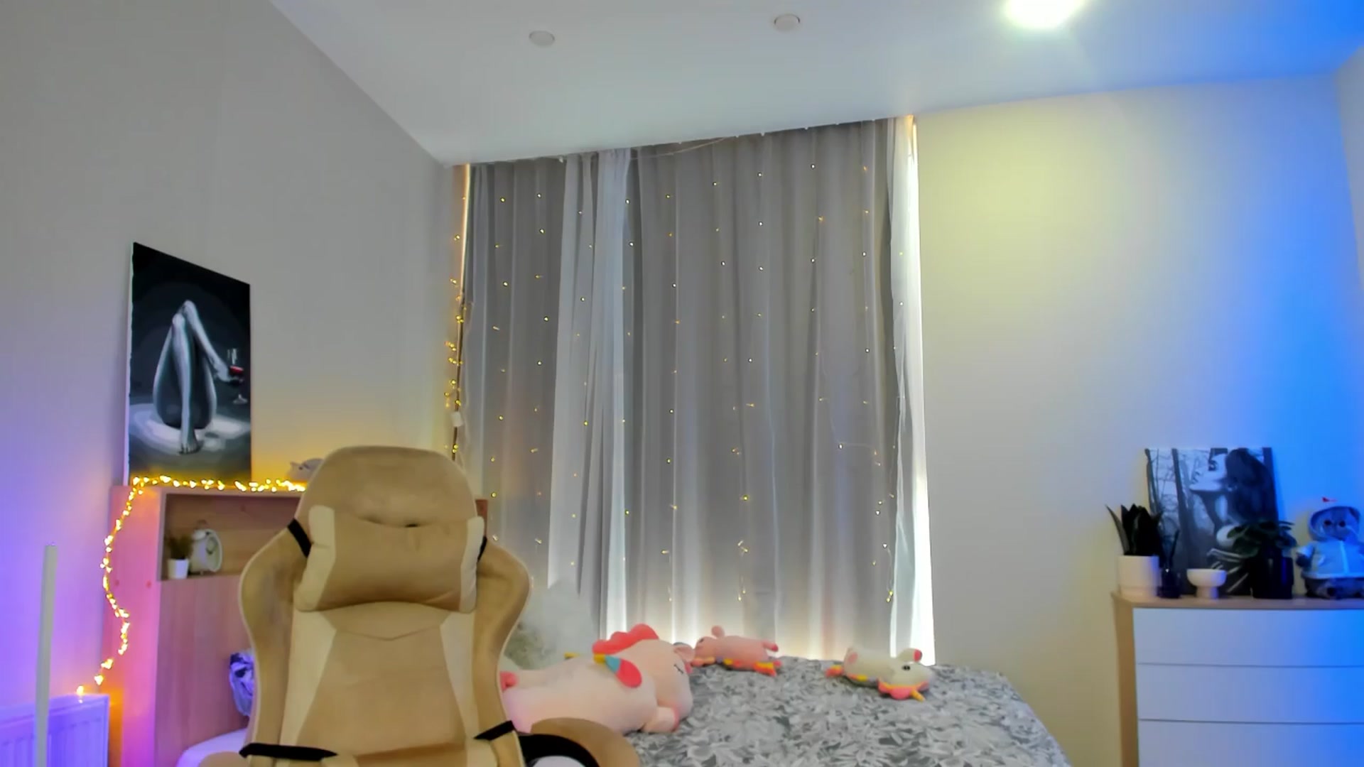 Gallery image thumbnail from Make_my_Luck's myfreecams stream on, 04/03/2024, 07:29 image 4 of 20