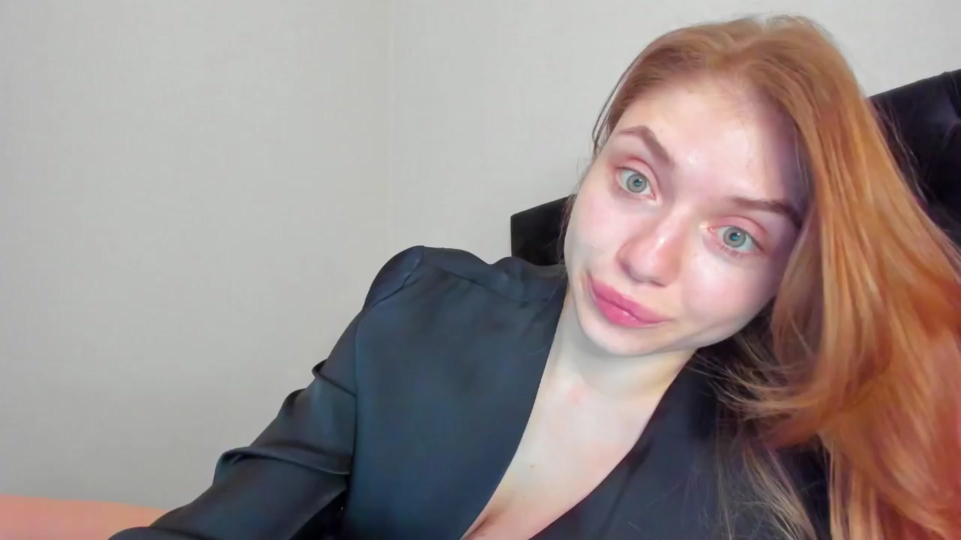 Gallery image thumbnail from Make_my_Luck's myfreecams stream on, 04/05/2024, 20:28 image 12 of 20