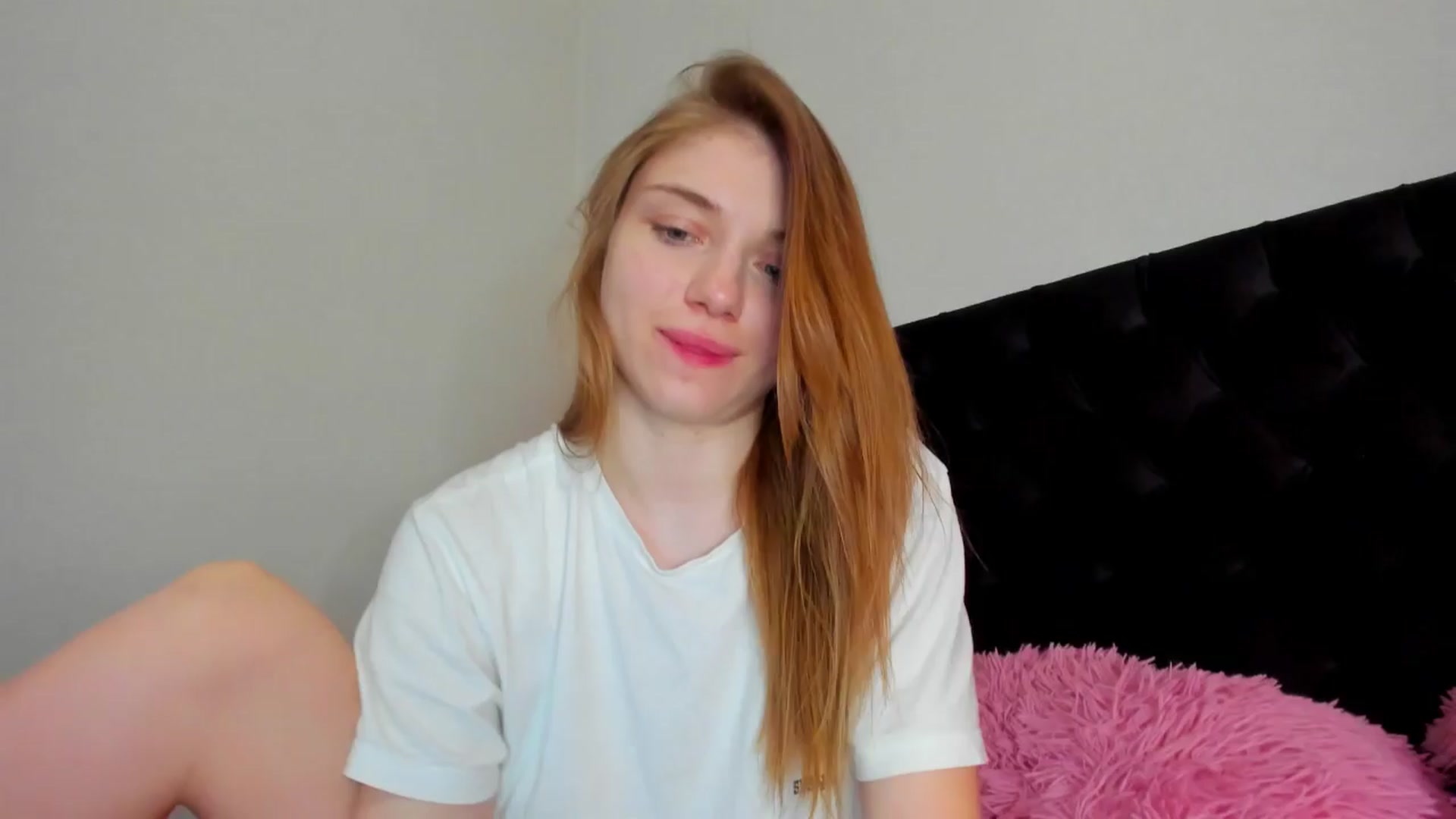 Gallery image thumbnail from Make_my_Luck's myfreecams stream on, 04/10/2024, 20:41 image 17 of 20