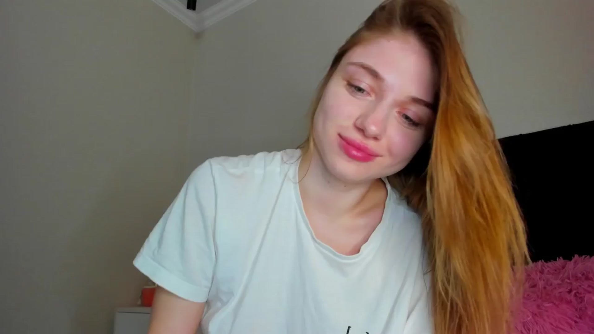 Gallery image thumbnail from Make_my_Luck's myfreecams stream on, 04/10/2024, 20:41 image 4 of 20