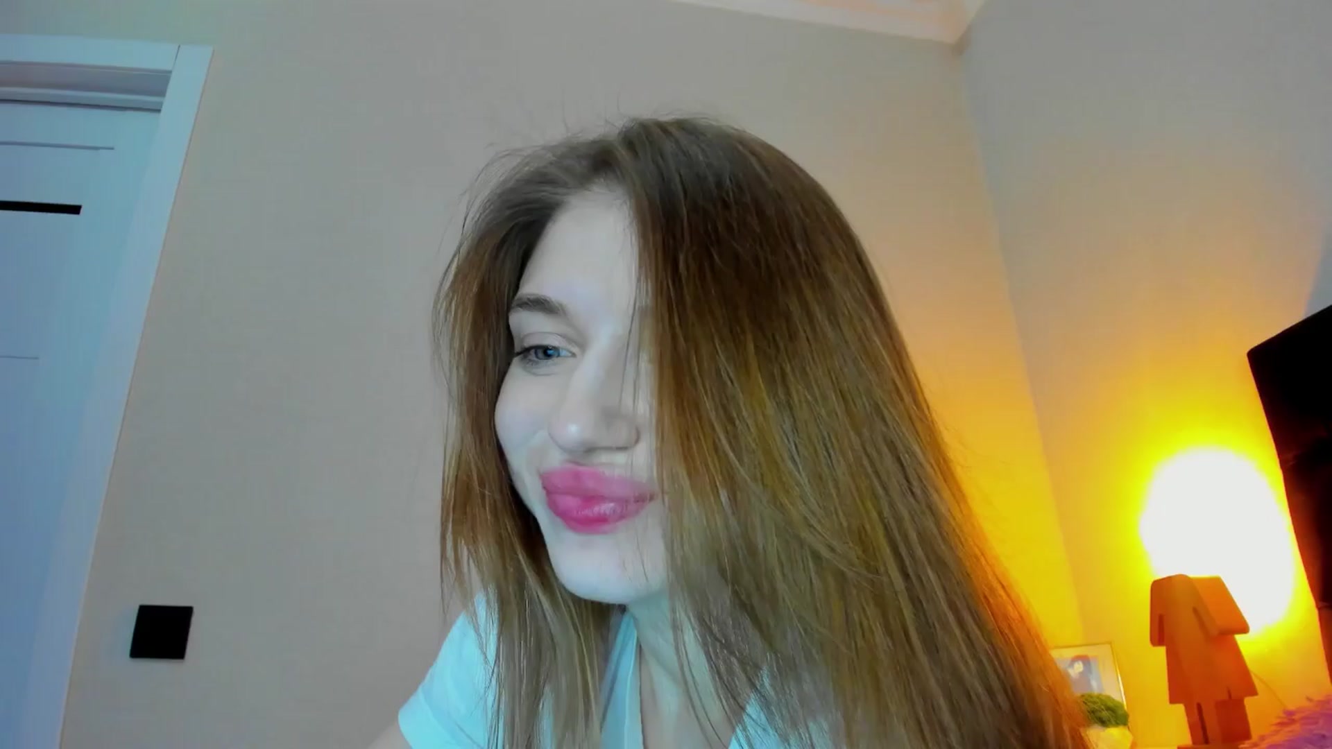 Gallery image thumbnail from Make_my_Luck's myfreecams stream on, 04/10/2024, 20:41 image 6 of 20