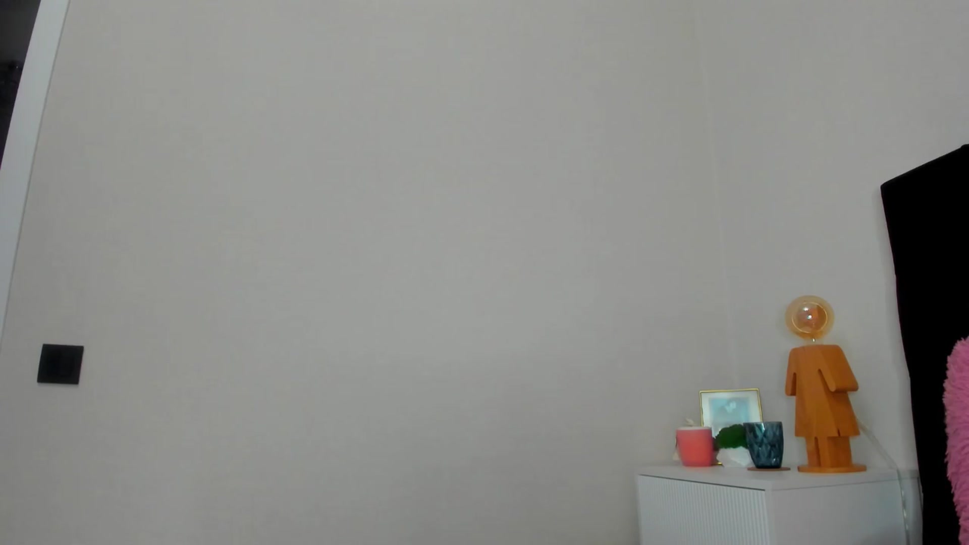 Gallery image thumbnail from Make_my_Luck's myfreecams stream on, 04/10/2024, 21:21 image 16 of 20