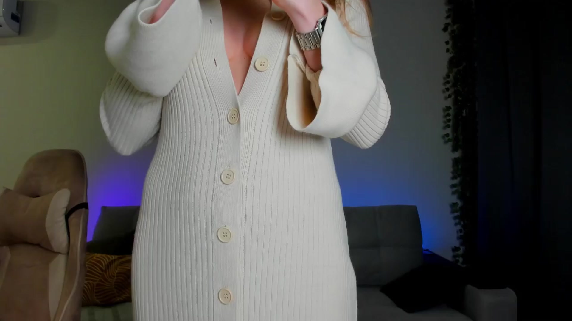 Gallery image thumbnail from Make_my_Luck's myfreecams stream on, 04/12/2024, 18:54 image 6 of 20