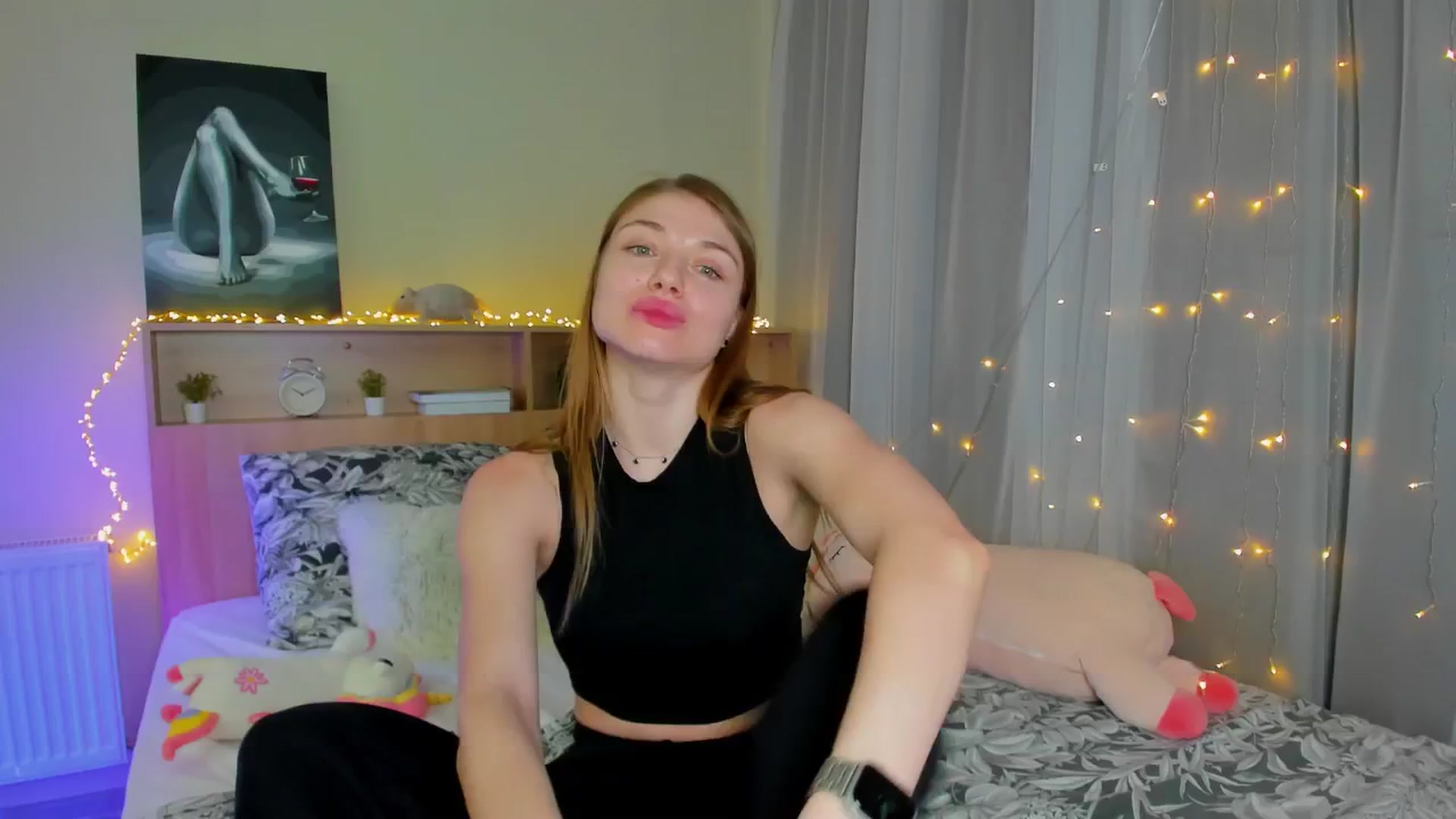 Gallery image thumbnail from Make_my_Luck's myfreecams stream on, 04/26/2024, 20:19 image 11 of 20
