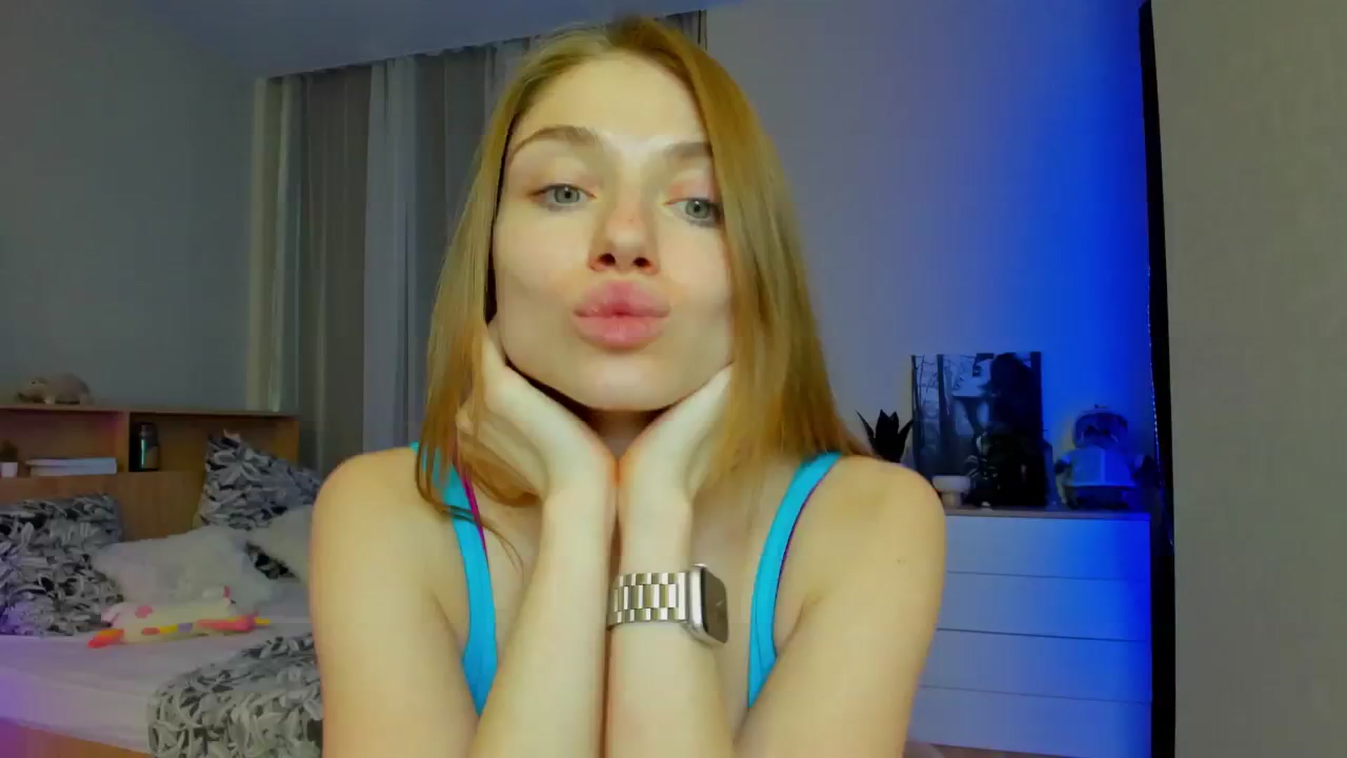 Gallery image thumbnail from Make_my_Luck's myfreecams stream on, 05/08/2024, 13:43 image 16 of 20