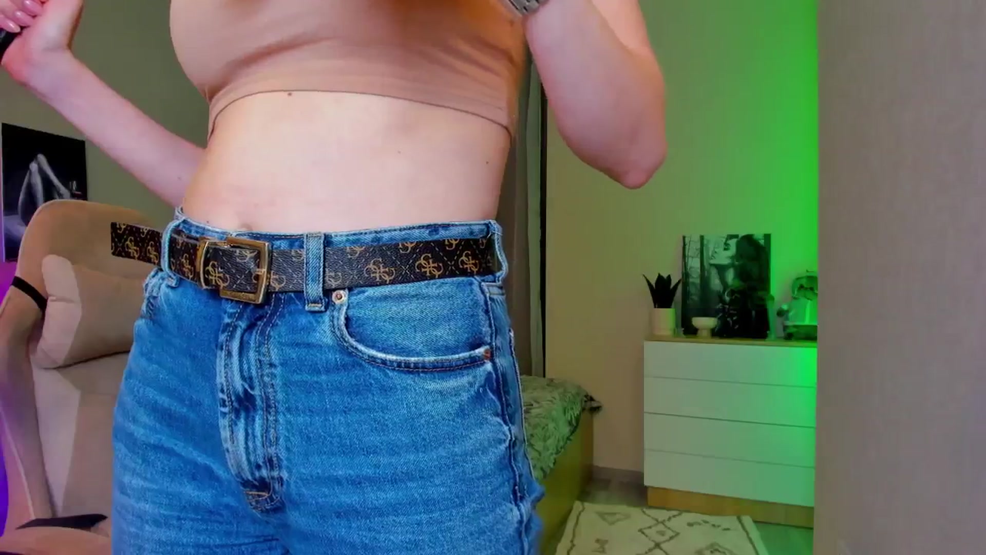 Gallery image thumbnail from Make_my_Luck's myfreecams stream on, 05/09/2024, 17:29 image 3 of 20