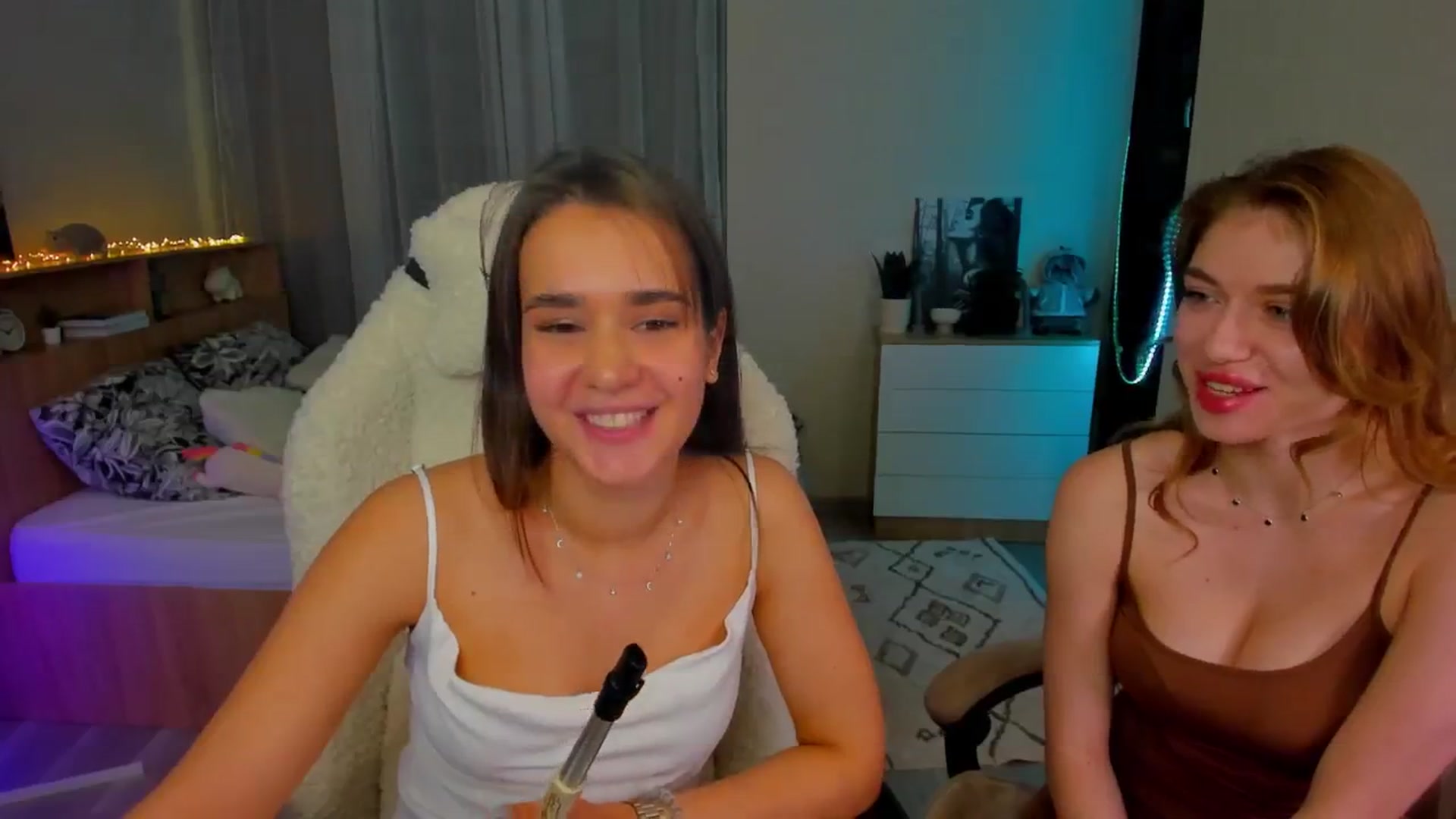 Gallery image thumbnail from Make_my_Luck's myfreecams stream on, 05/11/2024, 17:10 image 2 of 20