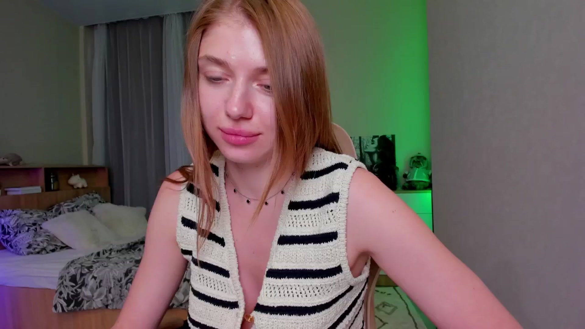 Gallery image thumbnail from Make_my_Luck's myfreecams stream on, 05/27/2024, 16:10 image 2 of 20