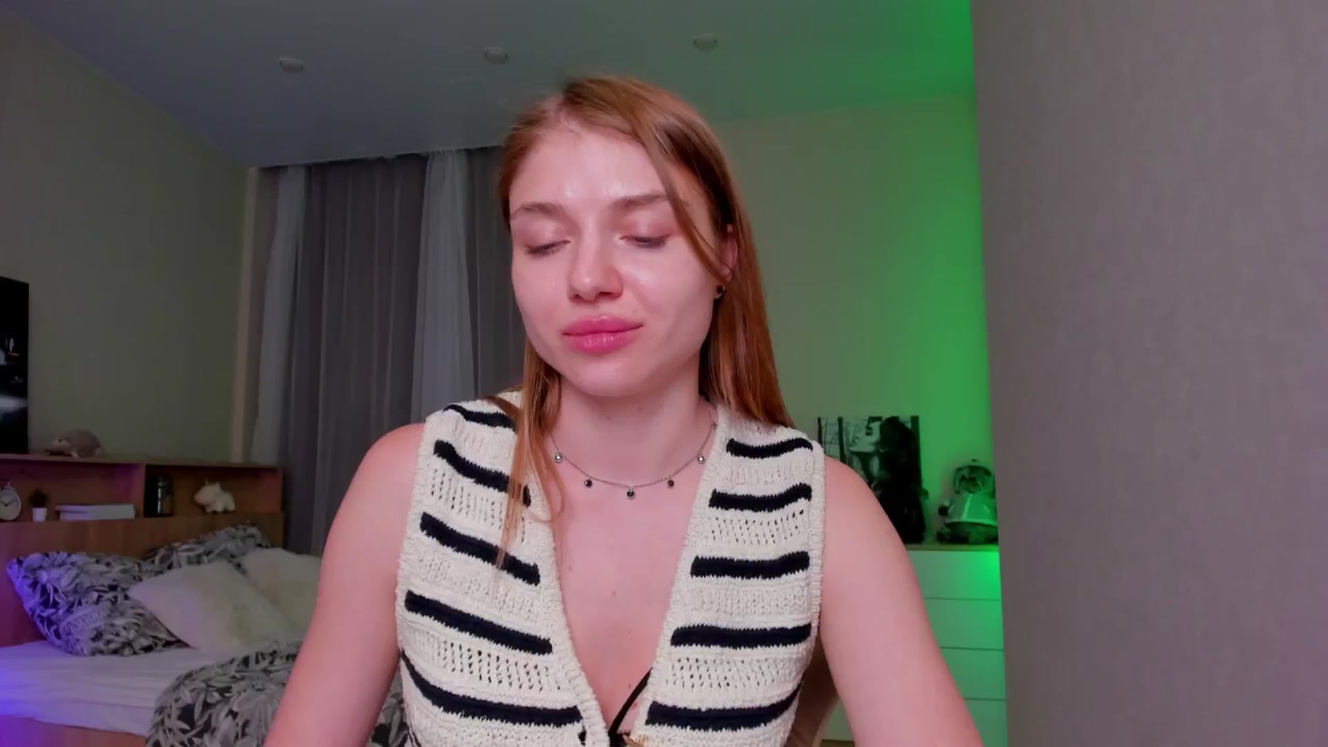 Gallery image thumbnail from Make_my_Luck's myfreecams stream on, 05/27/2024, 16:10 image 18 of 20