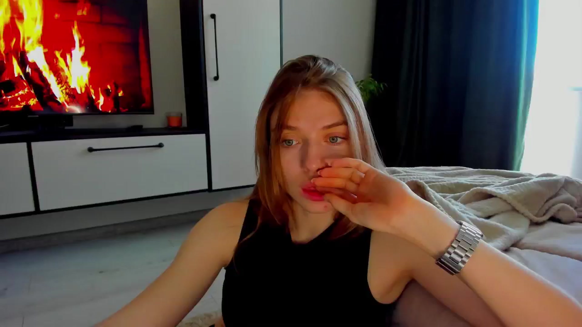 Gallery image thumbnail from Make_my_Luck's myfreecams stream on, 05/30/2024, 07:17 image 10 of 20