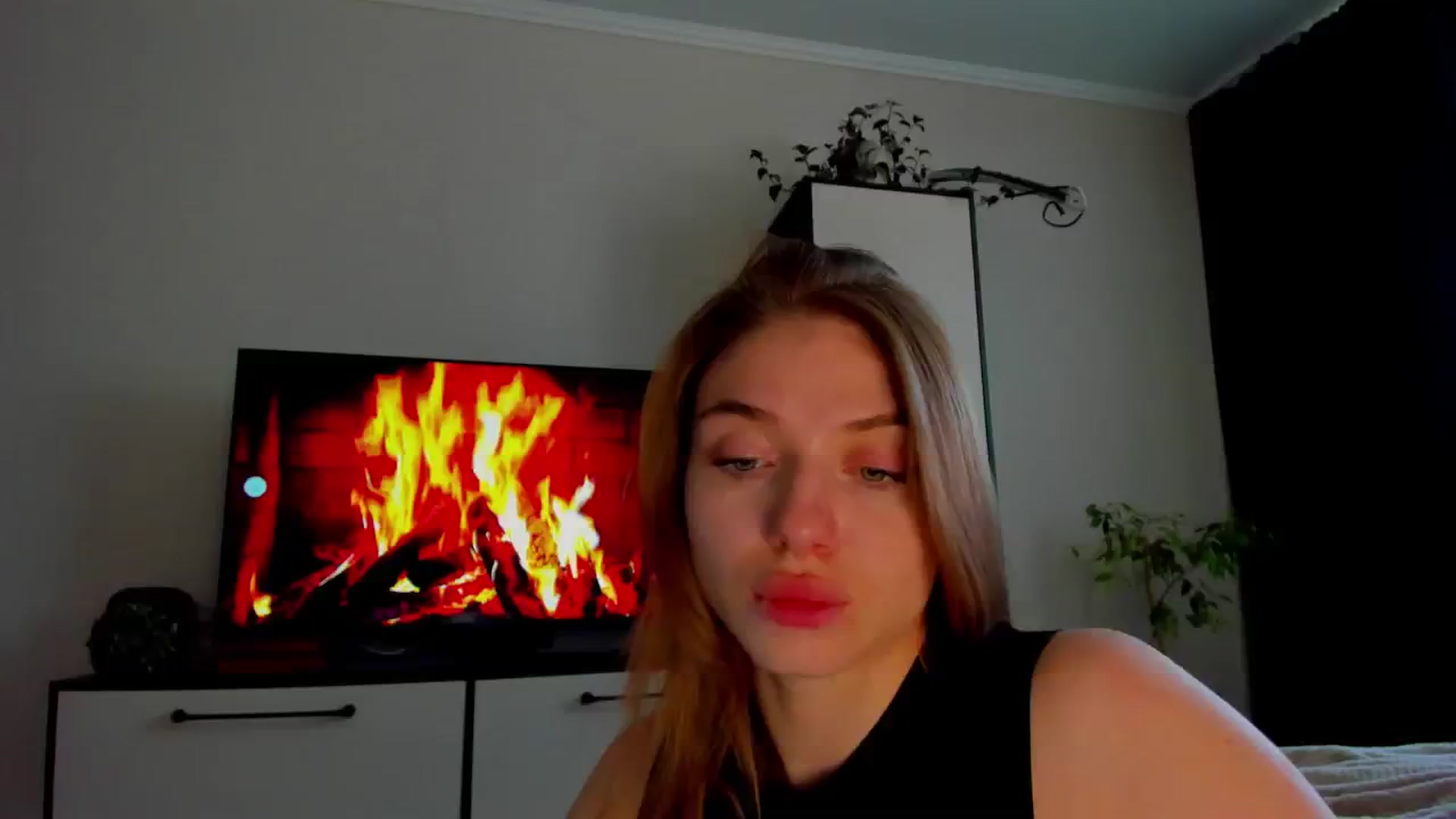 Gallery image thumbnail from Make_my_Luck's myfreecams stream on, 05/30/2024, 07:36 image 8 of 20