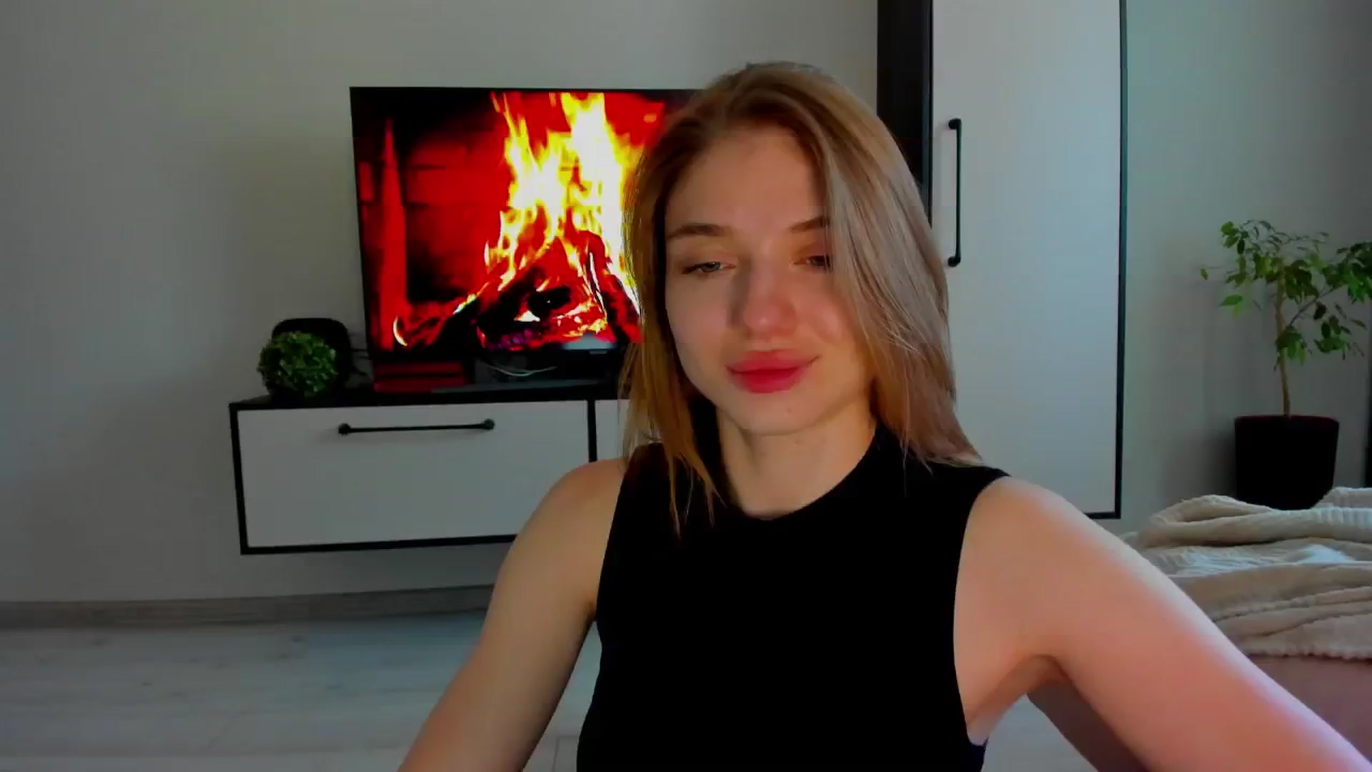 Gallery image thumbnail from Make_my_Luck's myfreecams stream on, 05/30/2024, 07:36 image 18 of 20