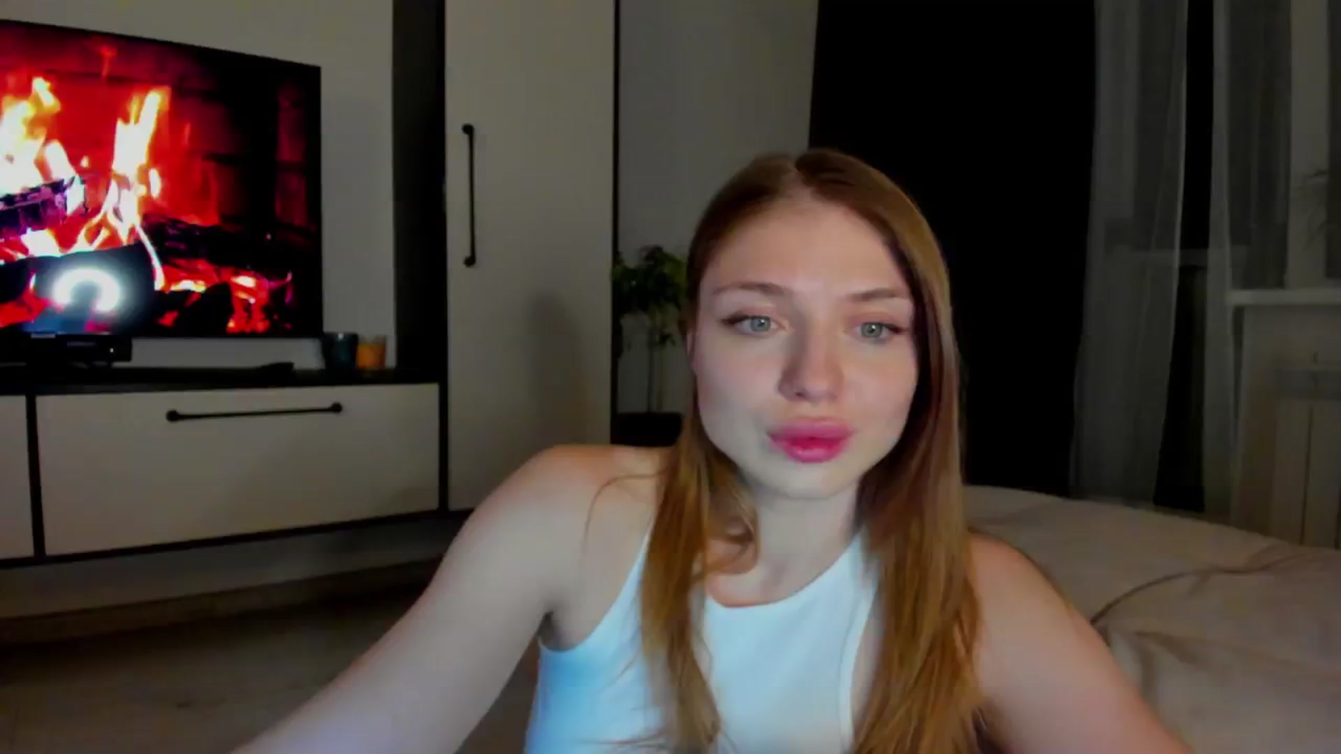 Gallery image thumbnail from Make_my_Luck's myfreecams stream on, 05/31/2024, 19:33 image 18 of 20