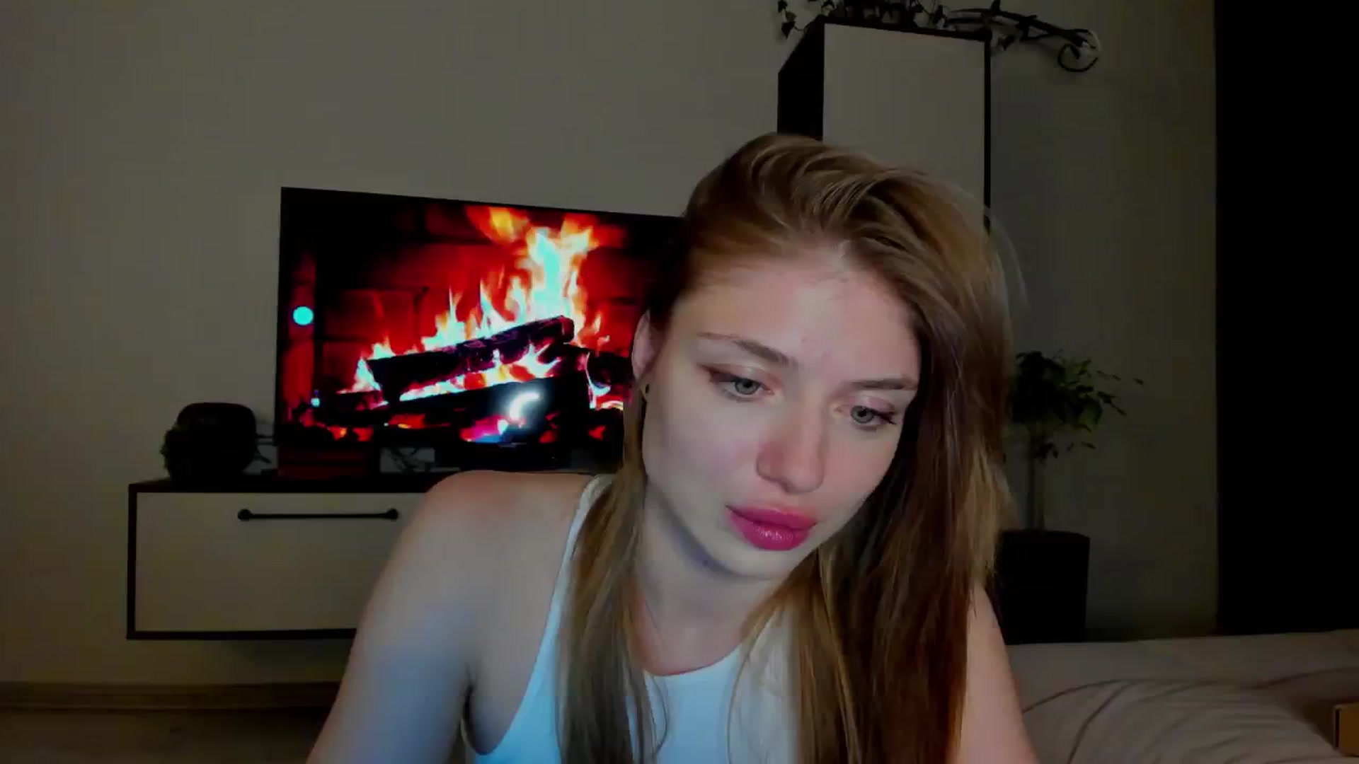 Gallery image thumbnail from Make_my_Luck's myfreecams stream on, 05/31/2024, 19:33 image 7 of 20