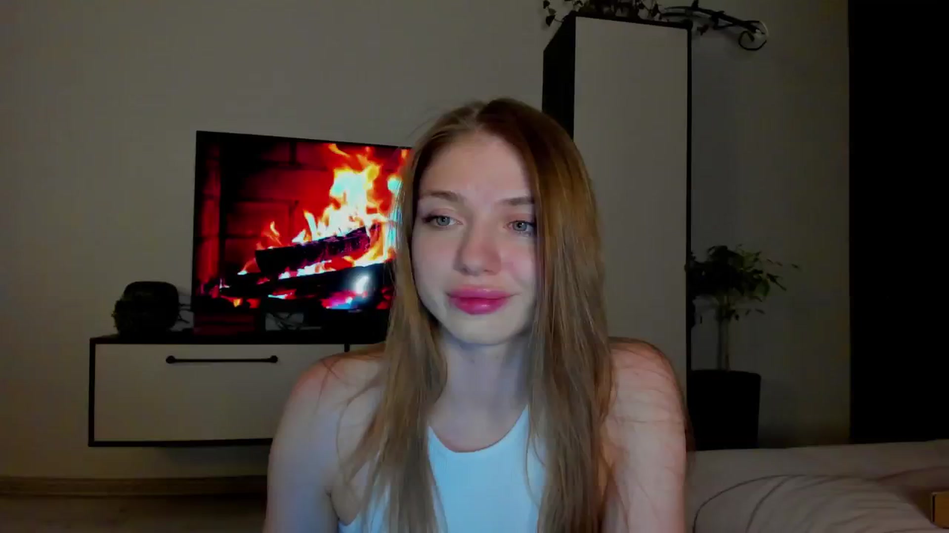 Gallery image thumbnail from Make_my_Luck's myfreecams stream on, 05/31/2024, 19:33 image 13 of 20