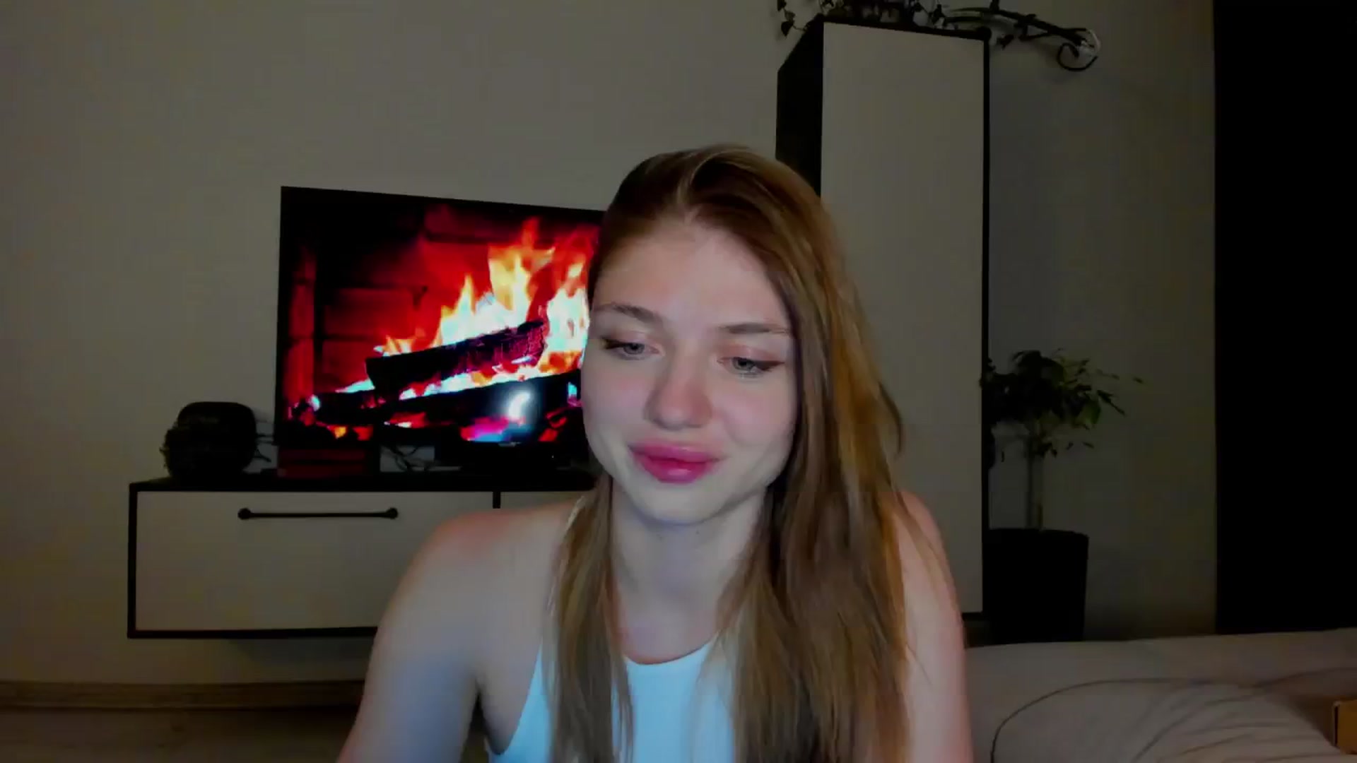 Gallery image thumbnail from Make_my_Luck's myfreecams stream on, 05/31/2024, 19:33 image 6 of 20