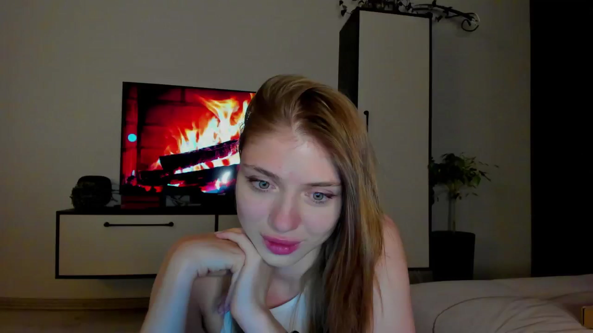 Gallery image thumbnail from Make_my_Luck's myfreecams stream on, 05/31/2024, 19:33 image 3 of 20