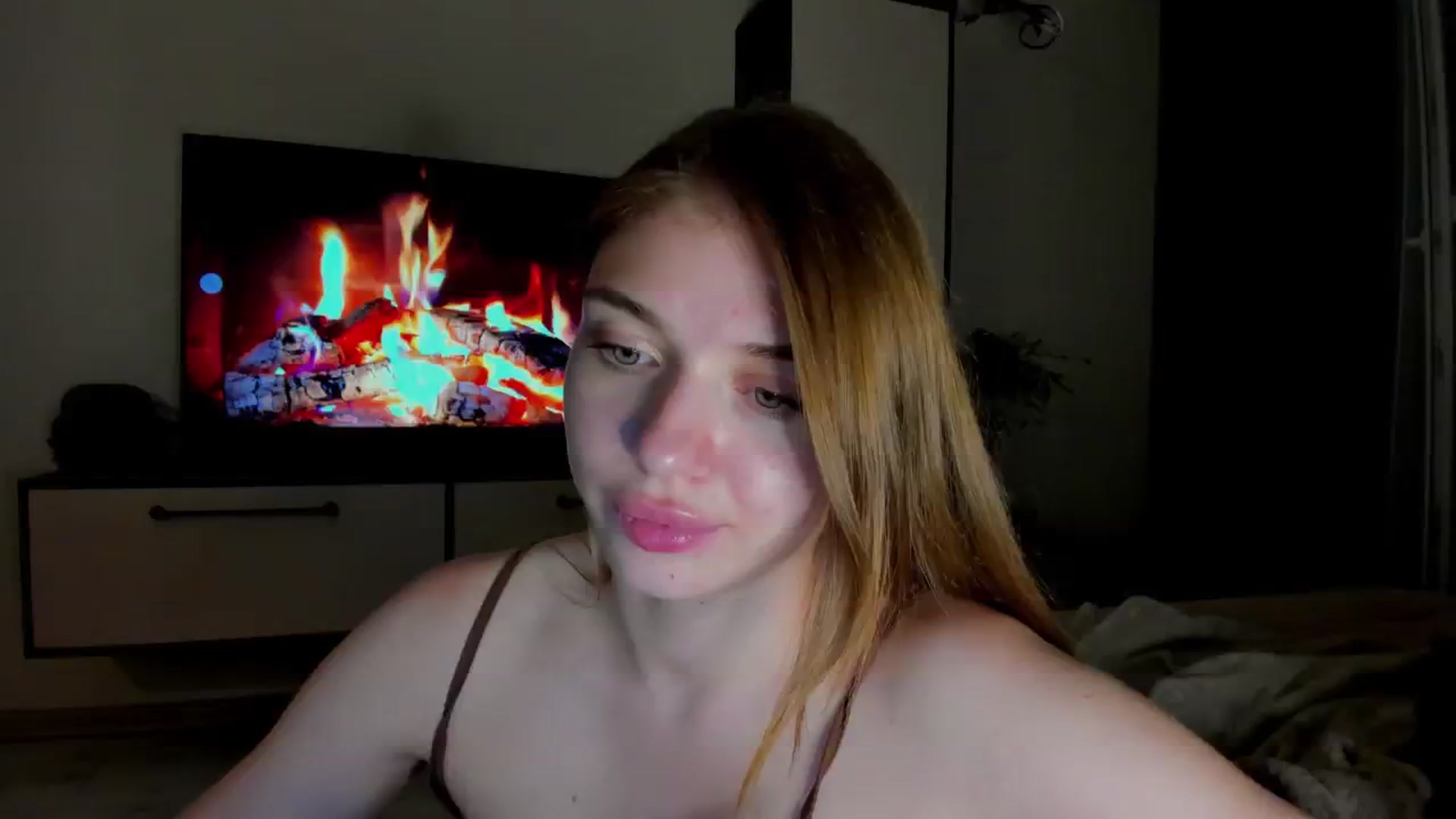 Gallery image thumbnail from Make_my_Luck's myfreecams stream on, 06/02/2024, 19:04 image 17 of 20
