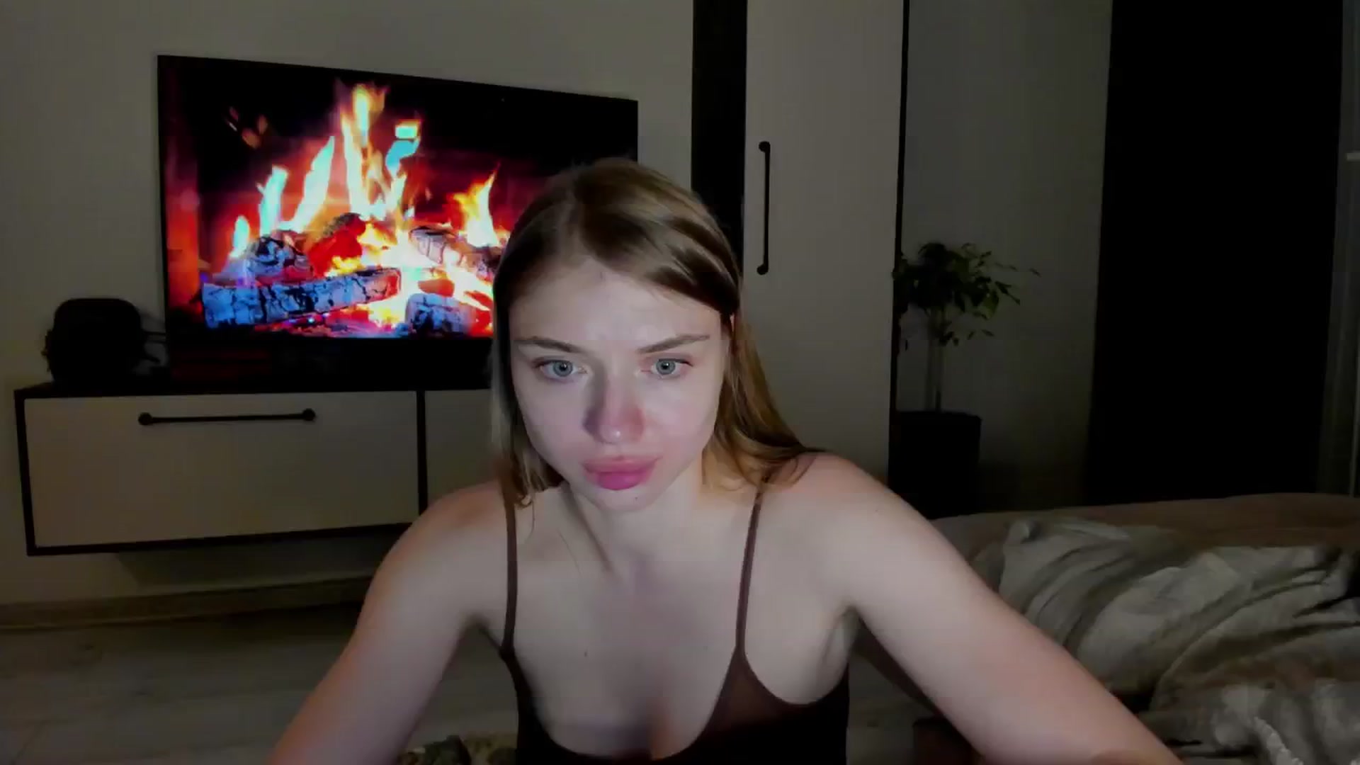 Gallery image thumbnail from Make_my_Luck's myfreecams stream on, 06/02/2024, 20:26 image 9 of 20