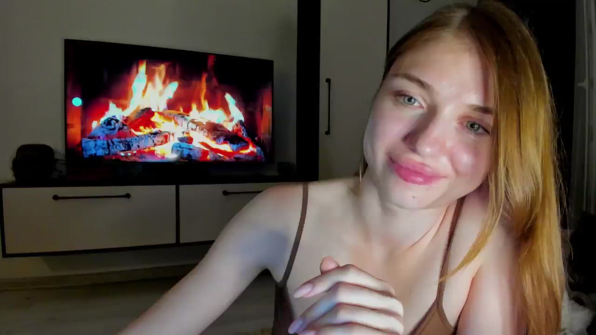 Gallery image thumbnail from Make_my_Luck's myfreecams stream on, 06/02/2024, 20:26 image 14 of 20