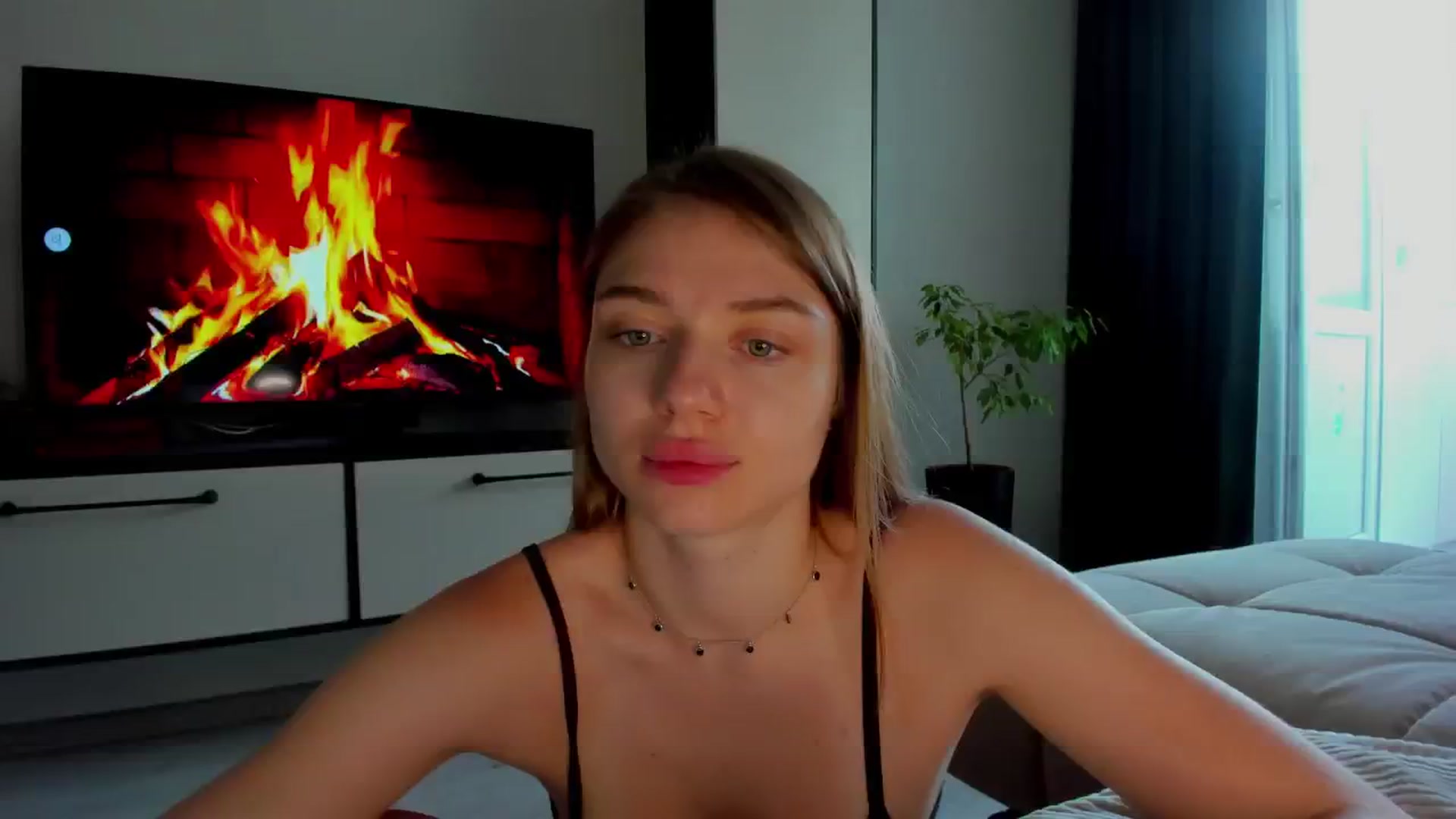 Gallery image thumbnail from Make_my_Luck's myfreecams stream on, 06/12/2024, 09:04 image 11 of 20