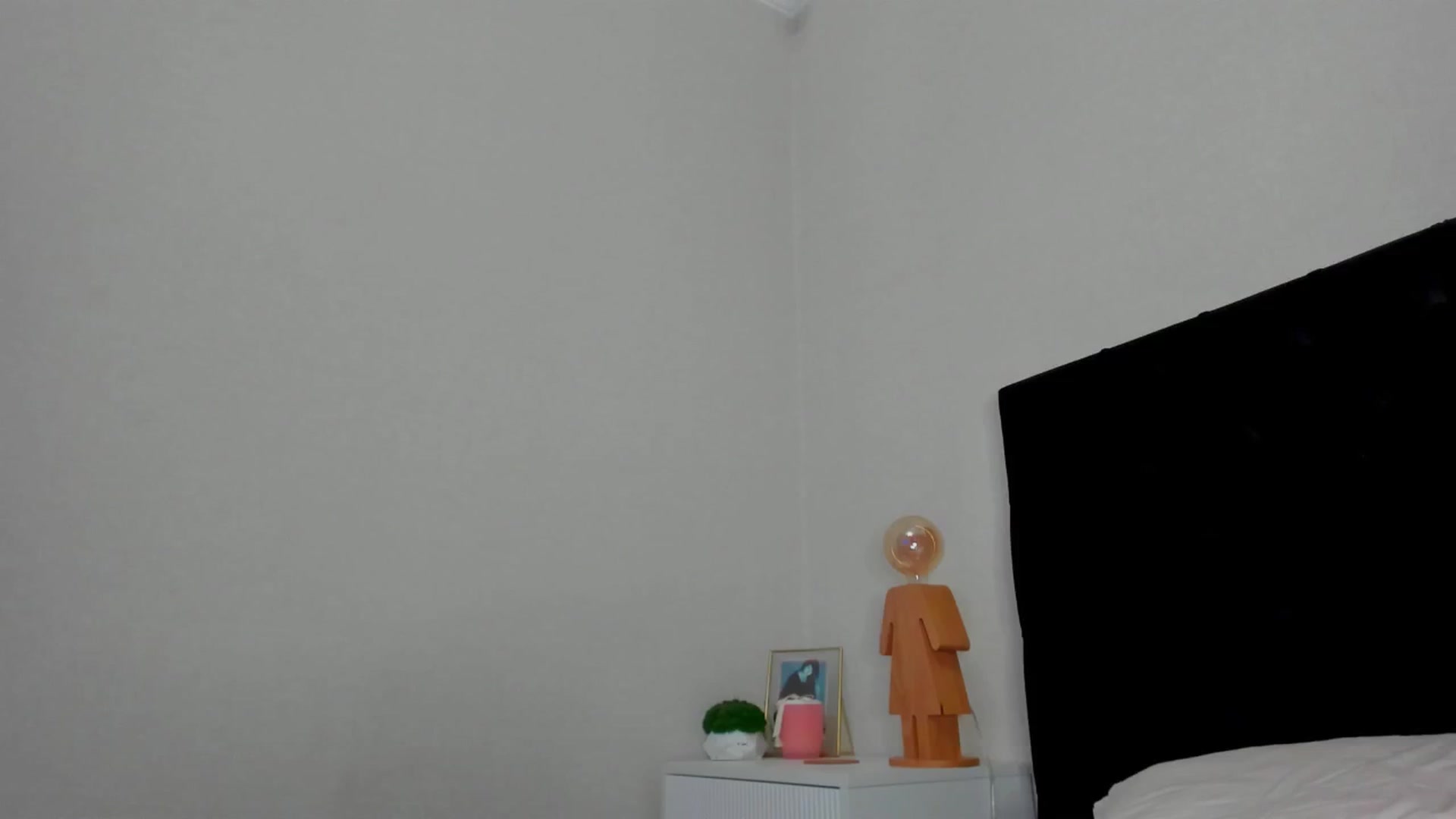 Gallery image thumbnail from Make_my_Luck's myfreecams stream on, 06/15/2024, 24:54 image 3 of 20