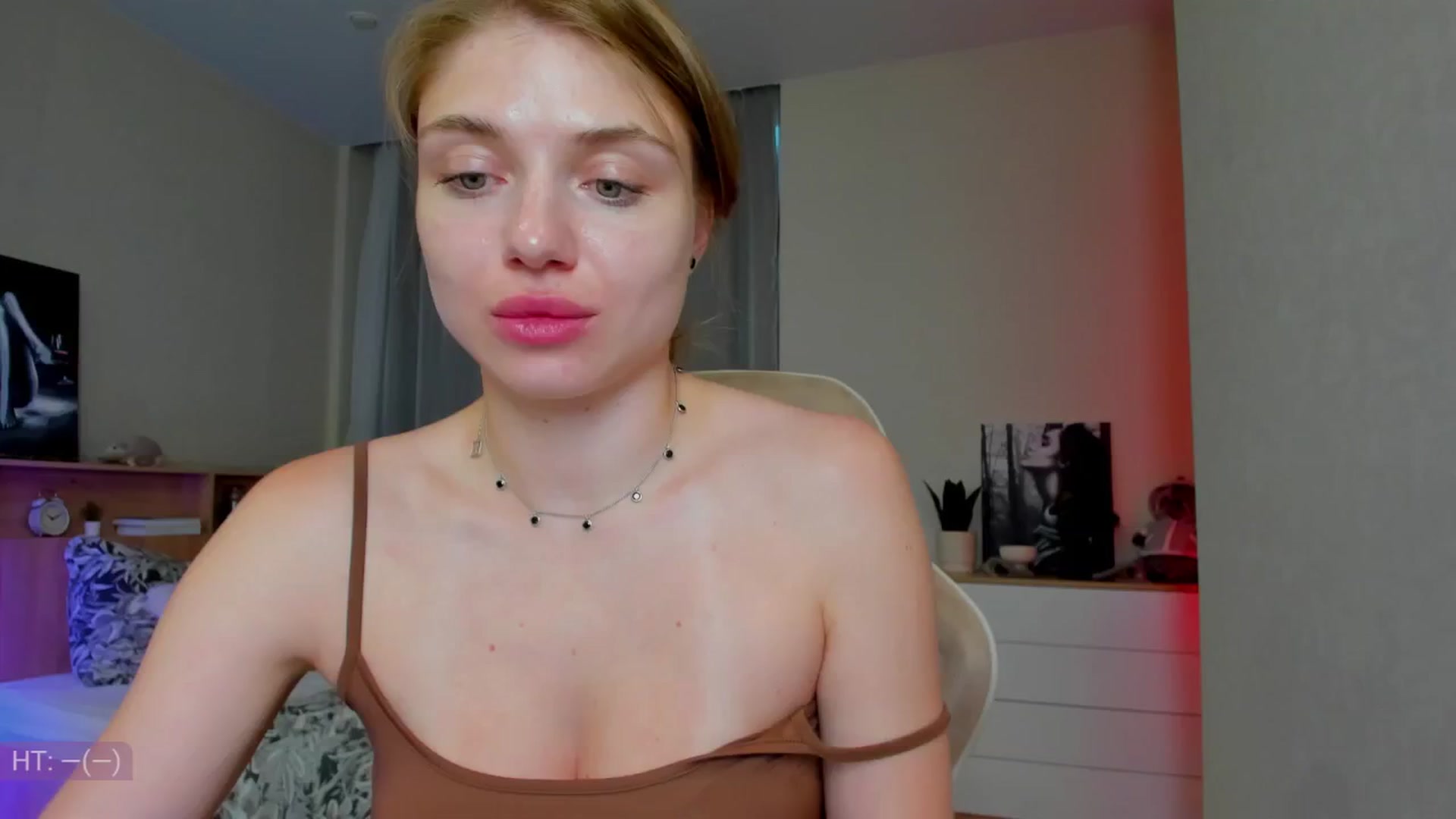 Gallery image thumbnail from Make_my_Luck's myfreecams stream on, 06/20/2024, 18:47 image 4 of 20